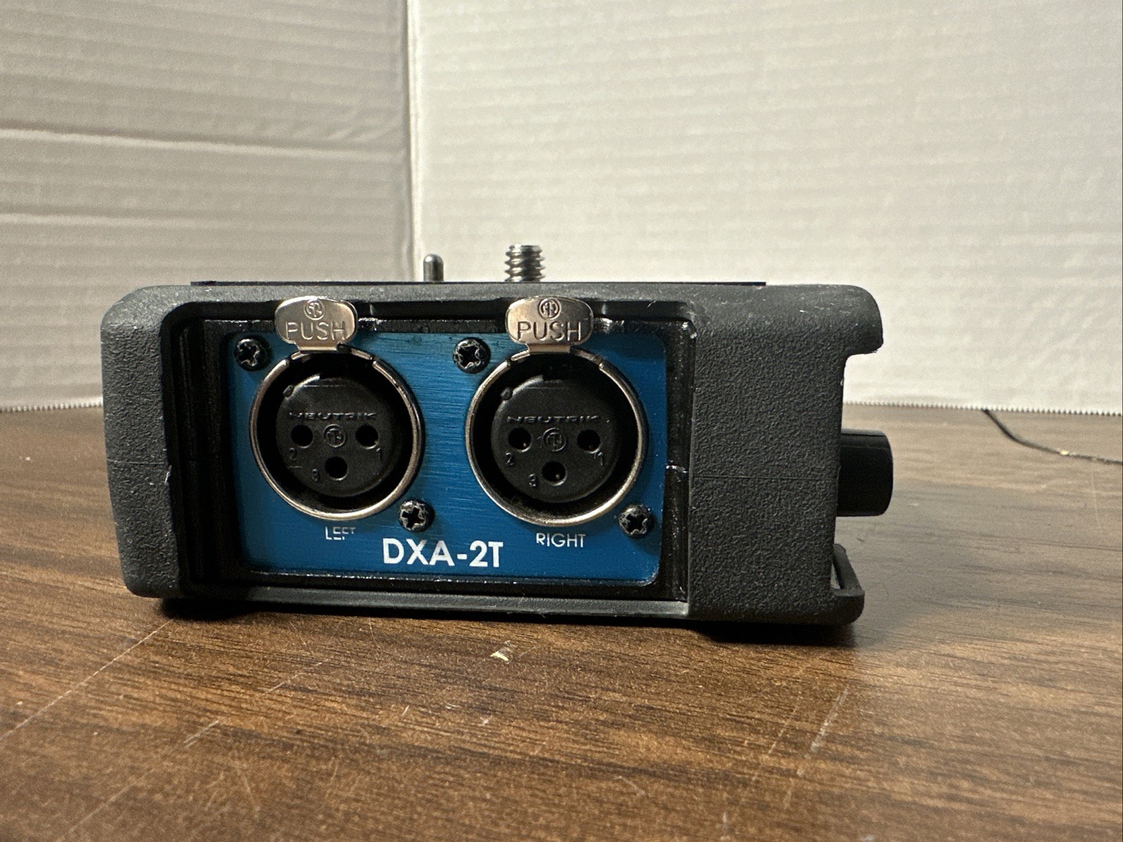 Beachtek Dxa-2t Dual XLR Audio adapter