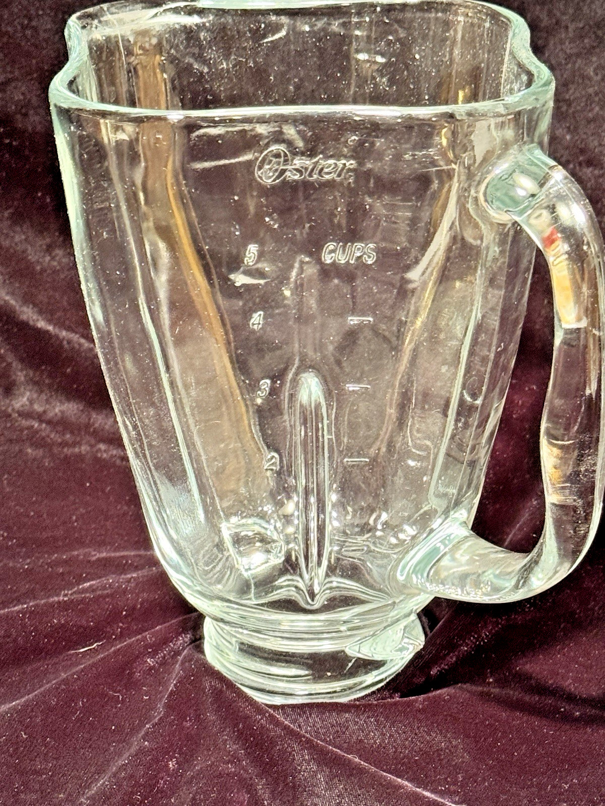 Oster Round Glass Blender Jar, 6 cups, 8" tall, 5" wide opening - No chips - EUC