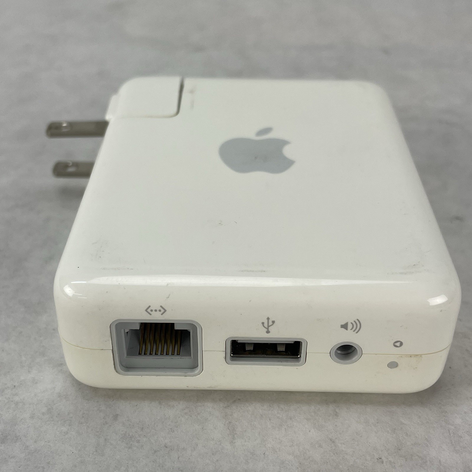 Apple A1264 MB321LL/A A1264 d589