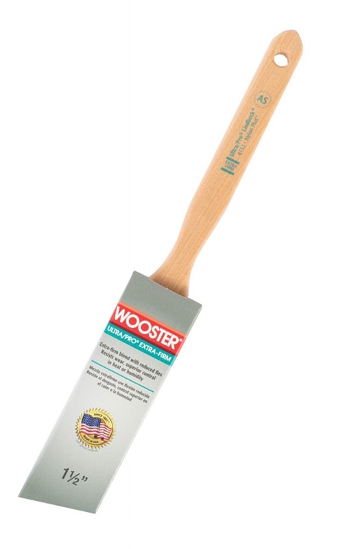 Wooster Genuine 1.5" Ultra/Pro Extra-Firm Angle Sash Paintbrush W4153-1.5