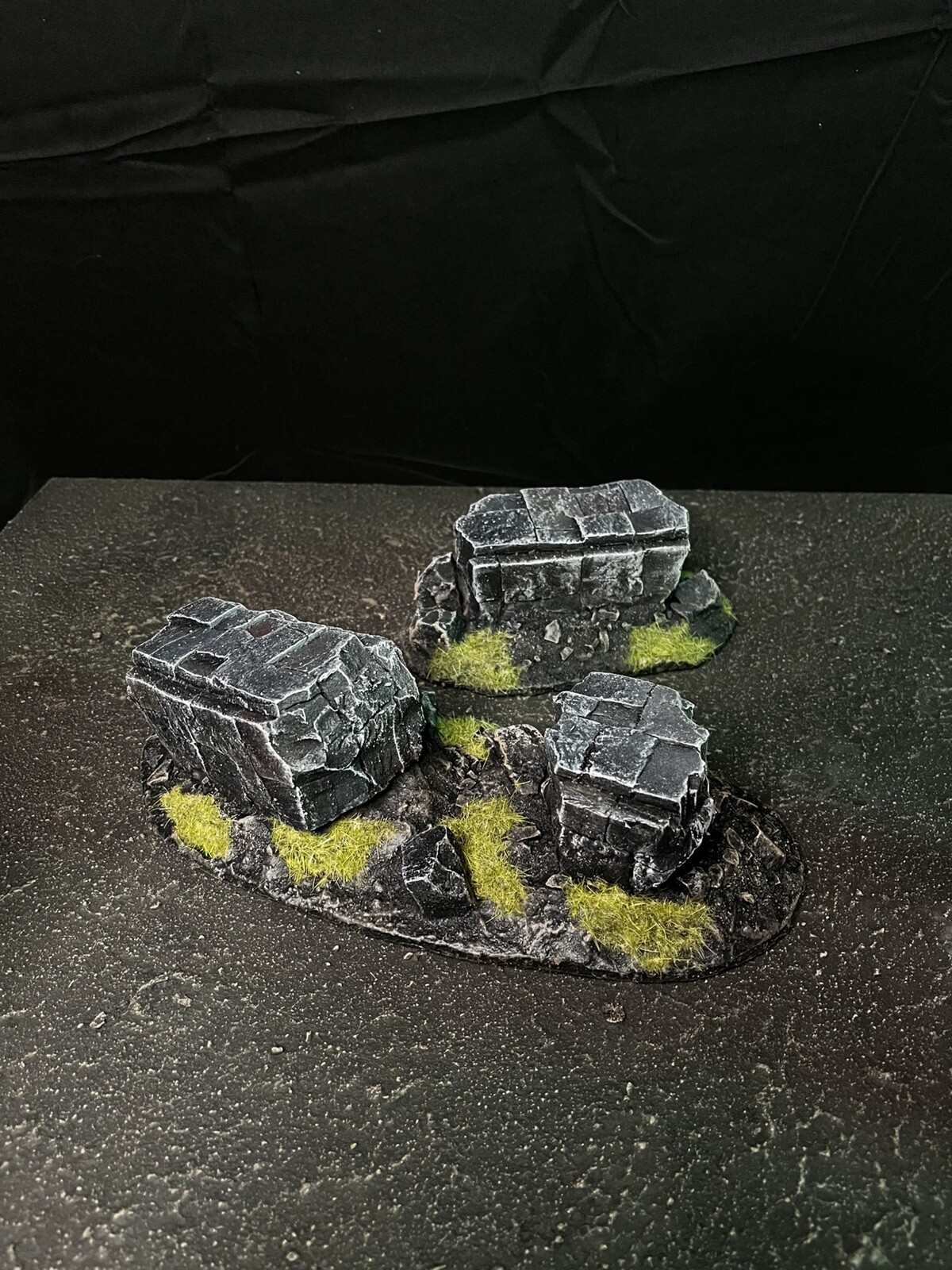 Wargaming Set Of ancient Ruins Warhammer 40k Compatible 28mm fully painted