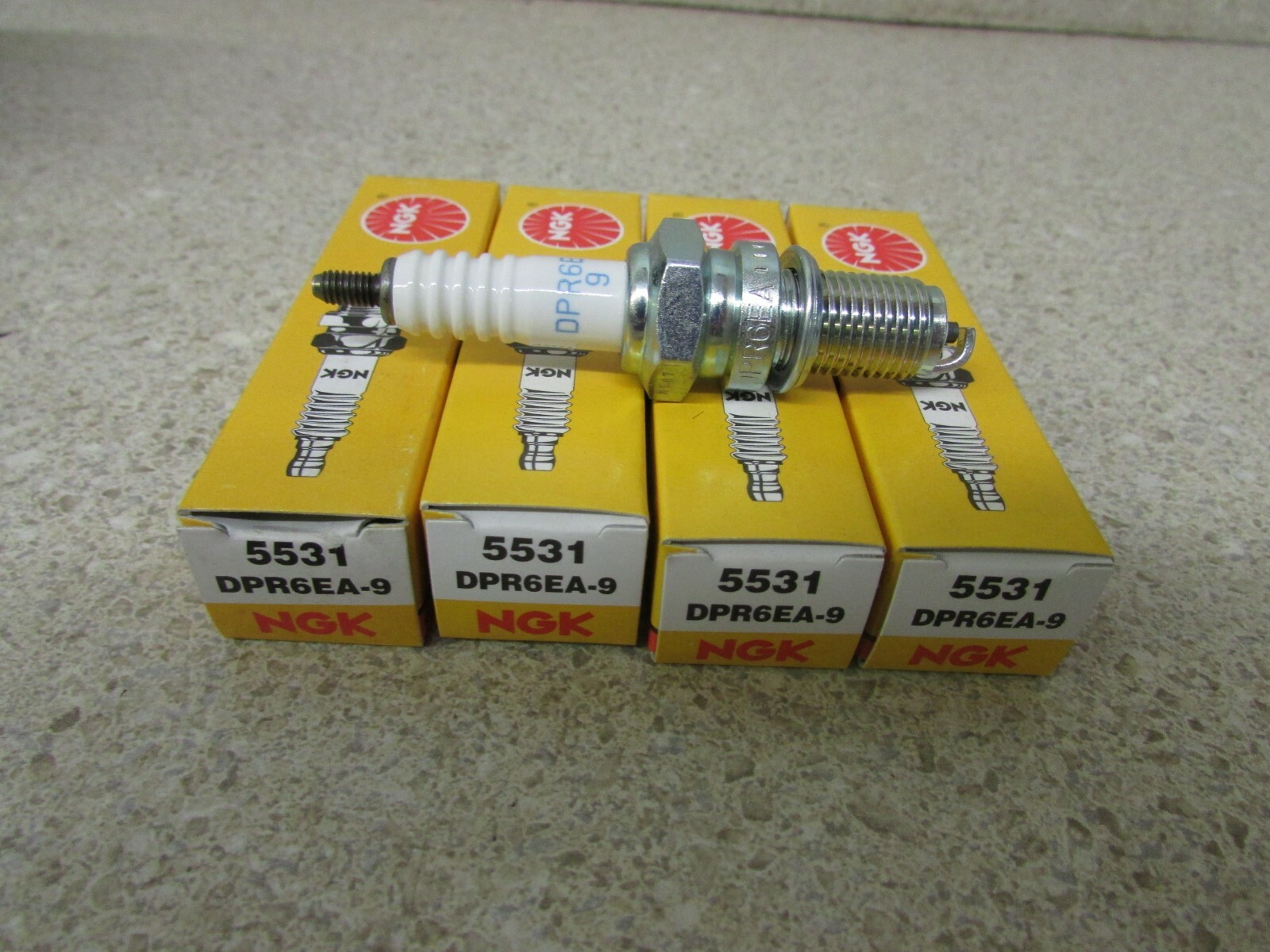 NGK spark plugs KAWASAKI VN1500 1500 VULCAN DRIFTER CLASSIC DPR6EA9 DPR6EA-9