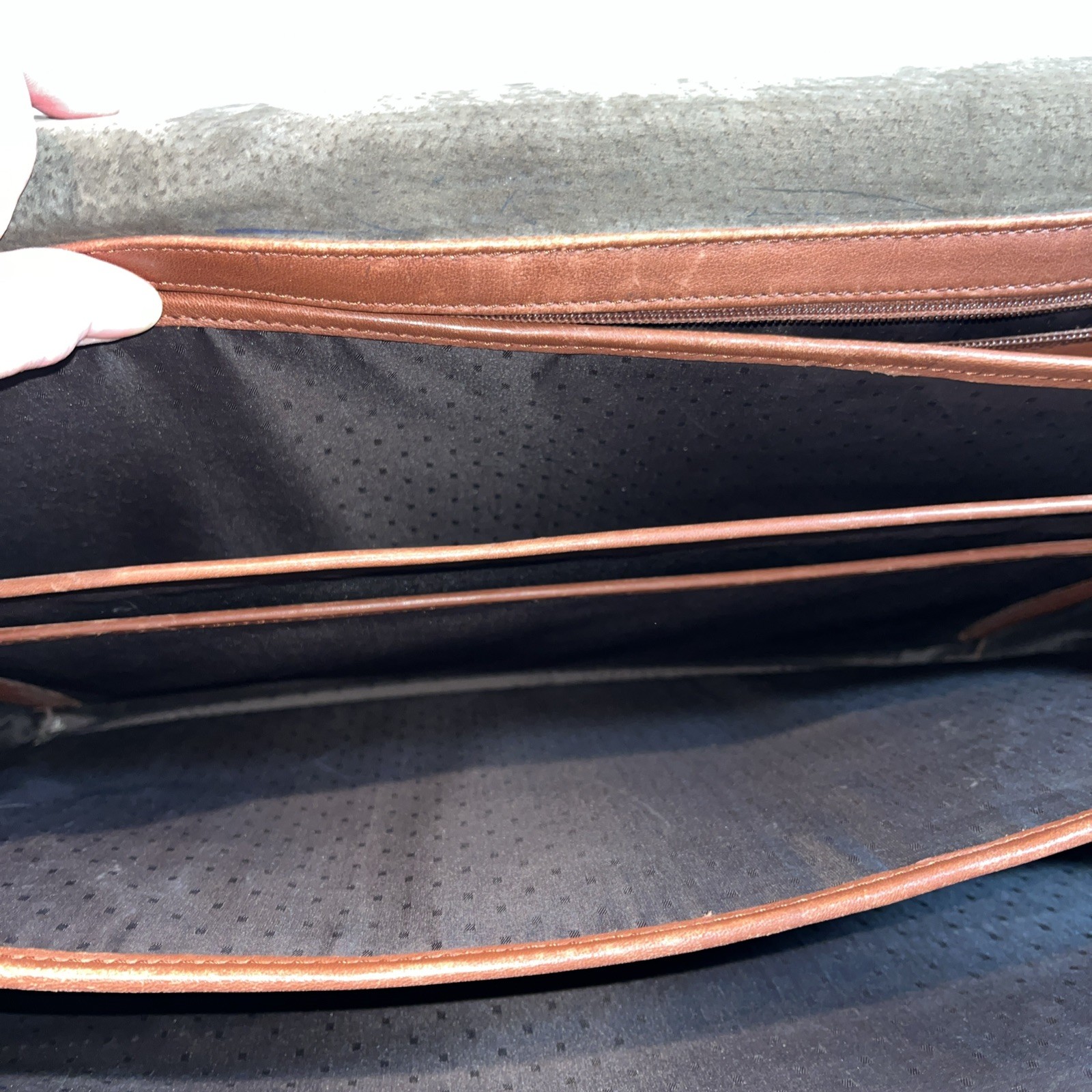 De Bon Brown Leather Computer Case or Brief Case with Shoulder Strap READ