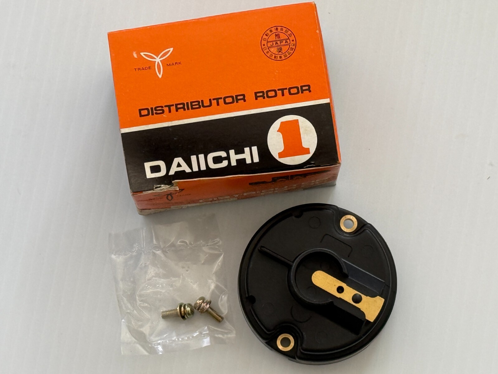Daiichi Distributor Rotor for Mazda FEA7-24-312 - Made in Japan