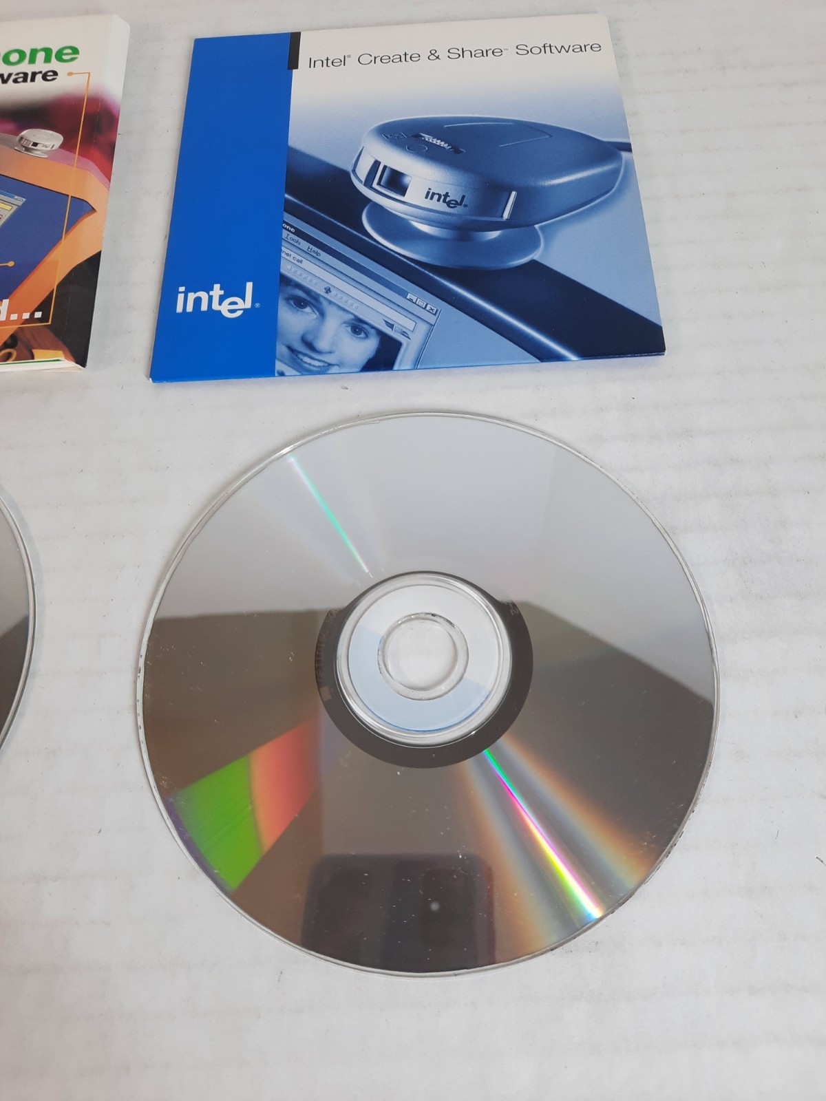 Intel PC Camera Pack CS330 With CD, Video Phone Software, Instructions