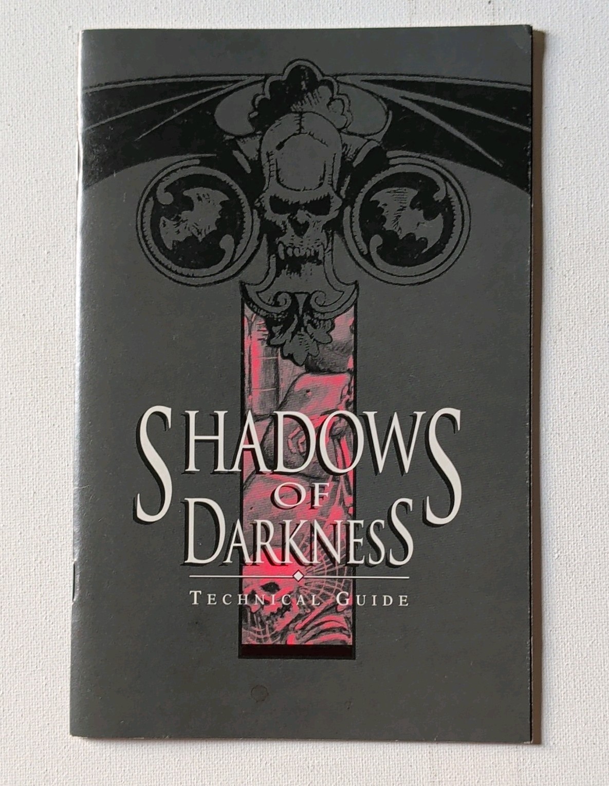 Sierra Shadows of Darkness Technical Strategy Guide 1993 - GUIDE ONLY
