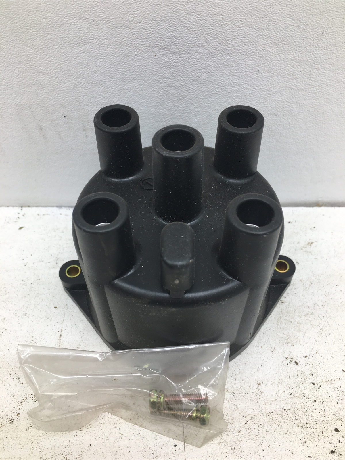 Wells Certified Performance Distributor Cap JA970 (New Old Stock)