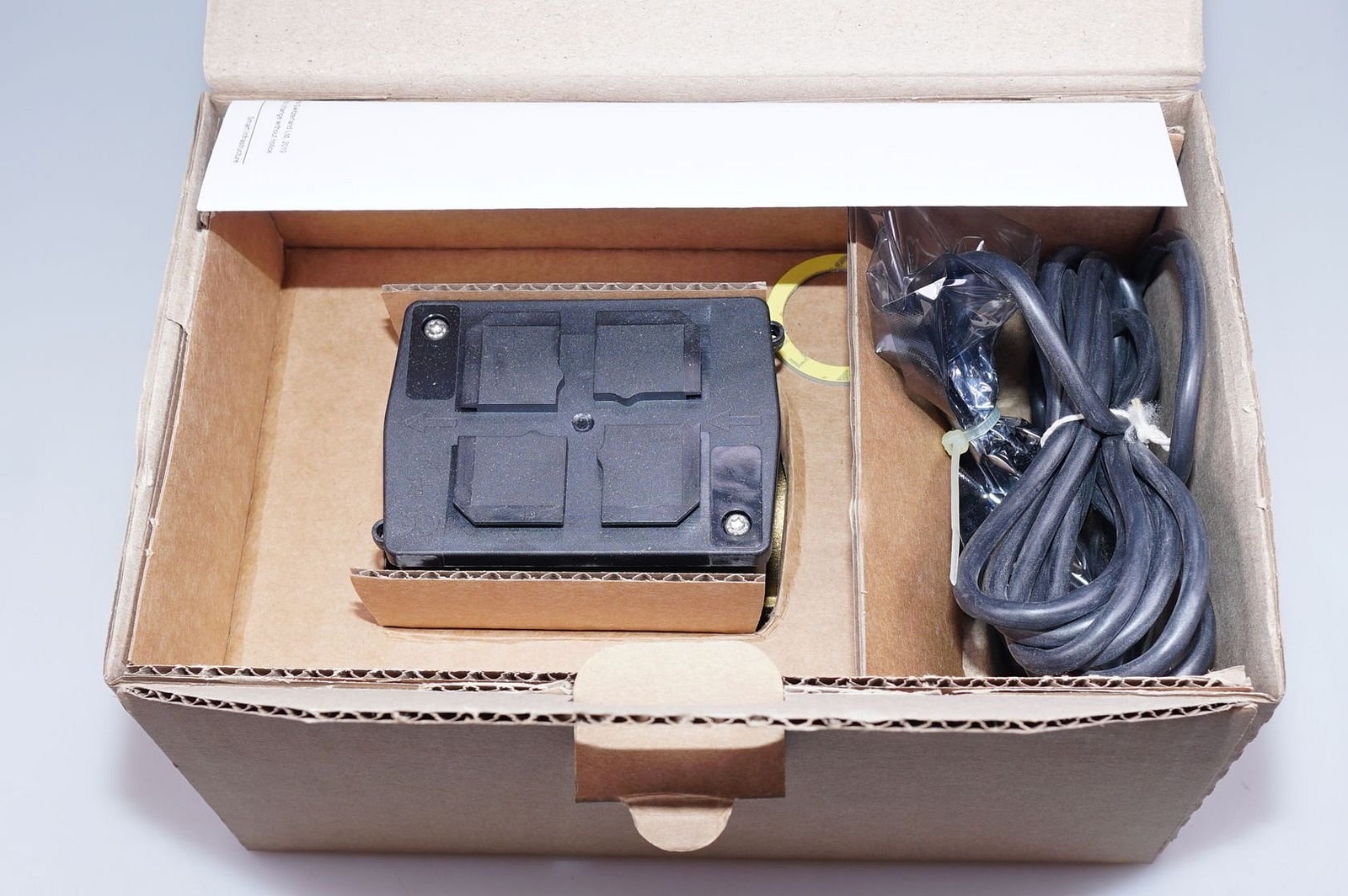Siemens AVG4E032 S55845-Z209 Ultrasonic Flow Sensor New