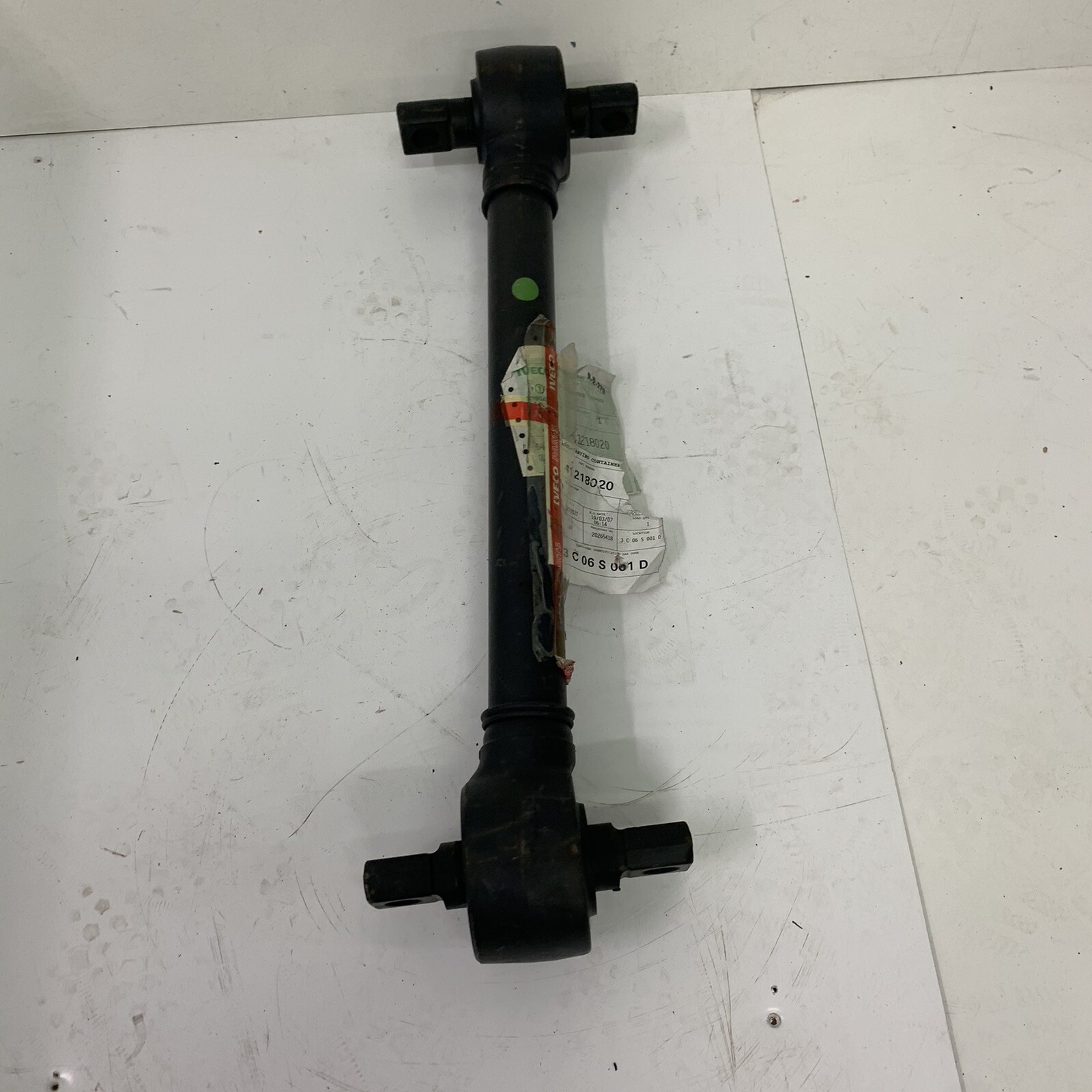 Genuine IVECO REACTION ROD 41218020 NEW