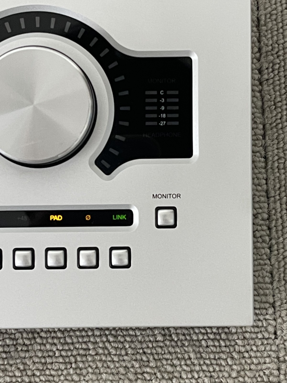 Universal Audio Apollo Twin SOLO UAD 2 Audio Interface with AC Adapter Tested