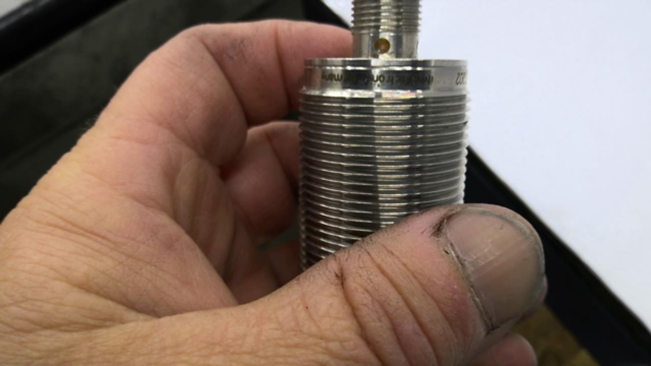 IFM IIT202 Inductive Sensor