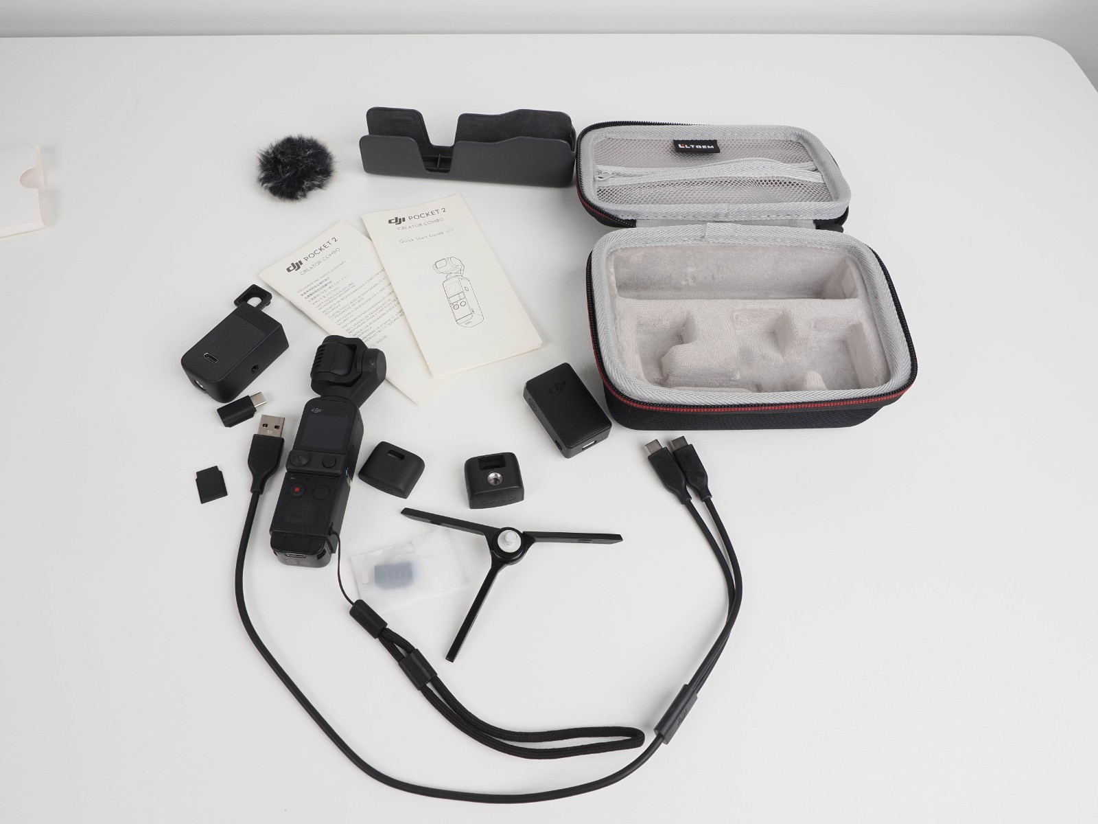 DJI Osmo Pocket 2 Creator Combo 4K Gimbal Camera w/ Wireless Mic Case