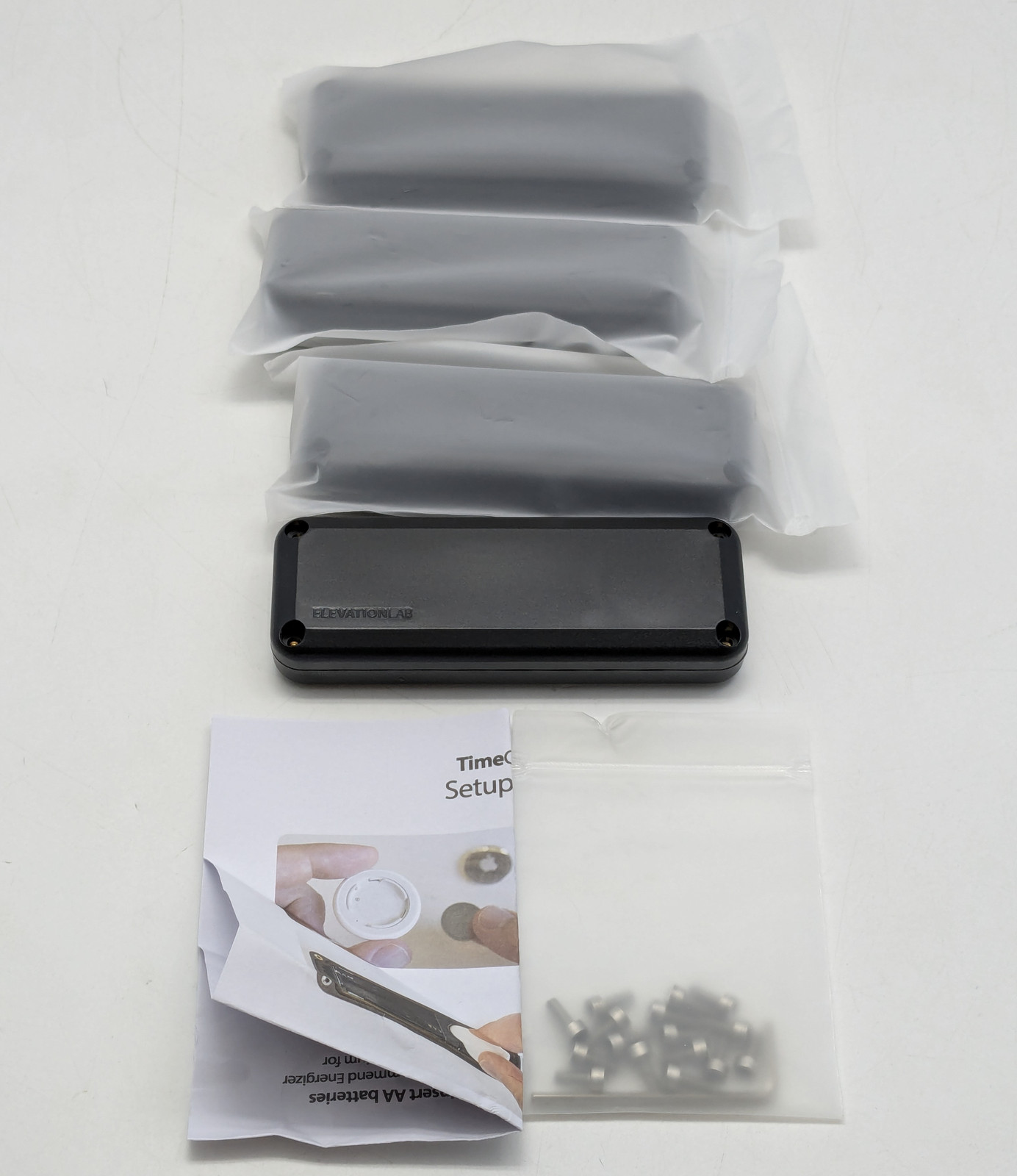Apple A2187 AirTags for IOS or iPadOS (3x) & TimeCapsule 10-Year Batteries (4x)