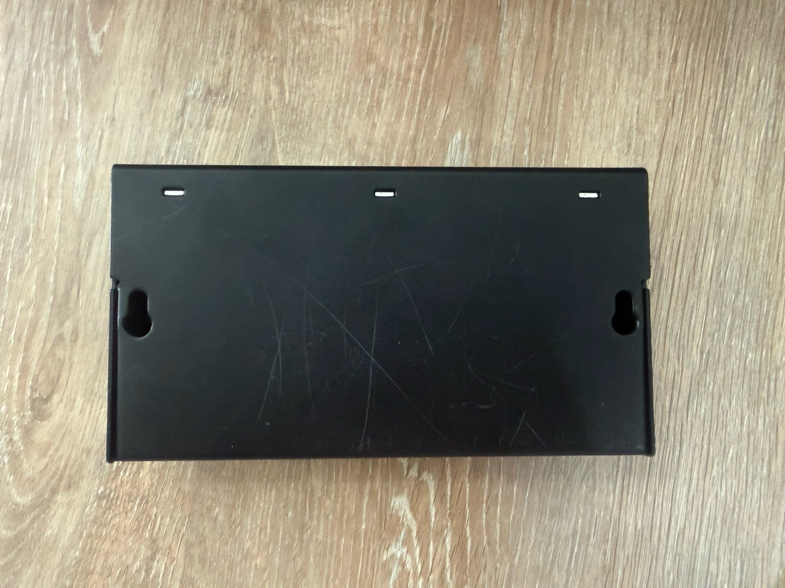 Enmane 8-Port Patch Panel Cat6 Shielded Mini Desktop Wall Mount - NEW Open Box