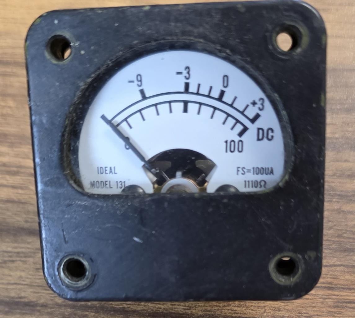 100uADC METER 1.75 IHCH SQUARE MILITARY RUGGADIZED