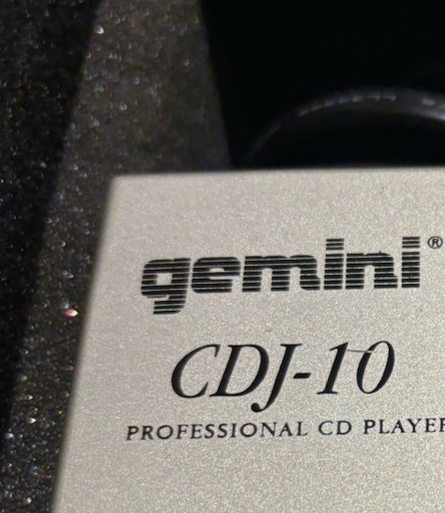GEMINI CDJ 10 x 2, WITH HARD CASE DJ CD MIXER SYSTEM SETUP