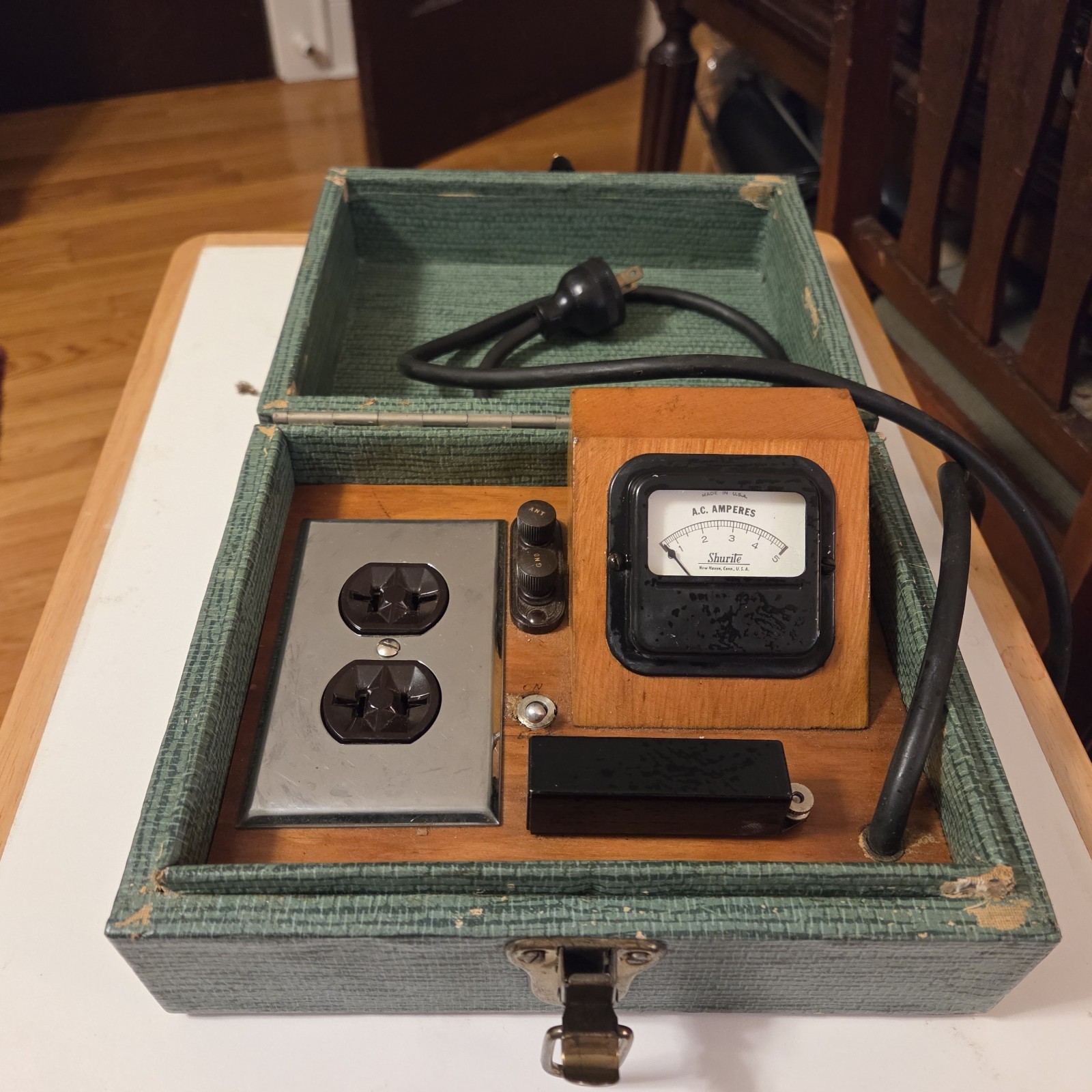 Vintage Shurite Panel (?) Meter