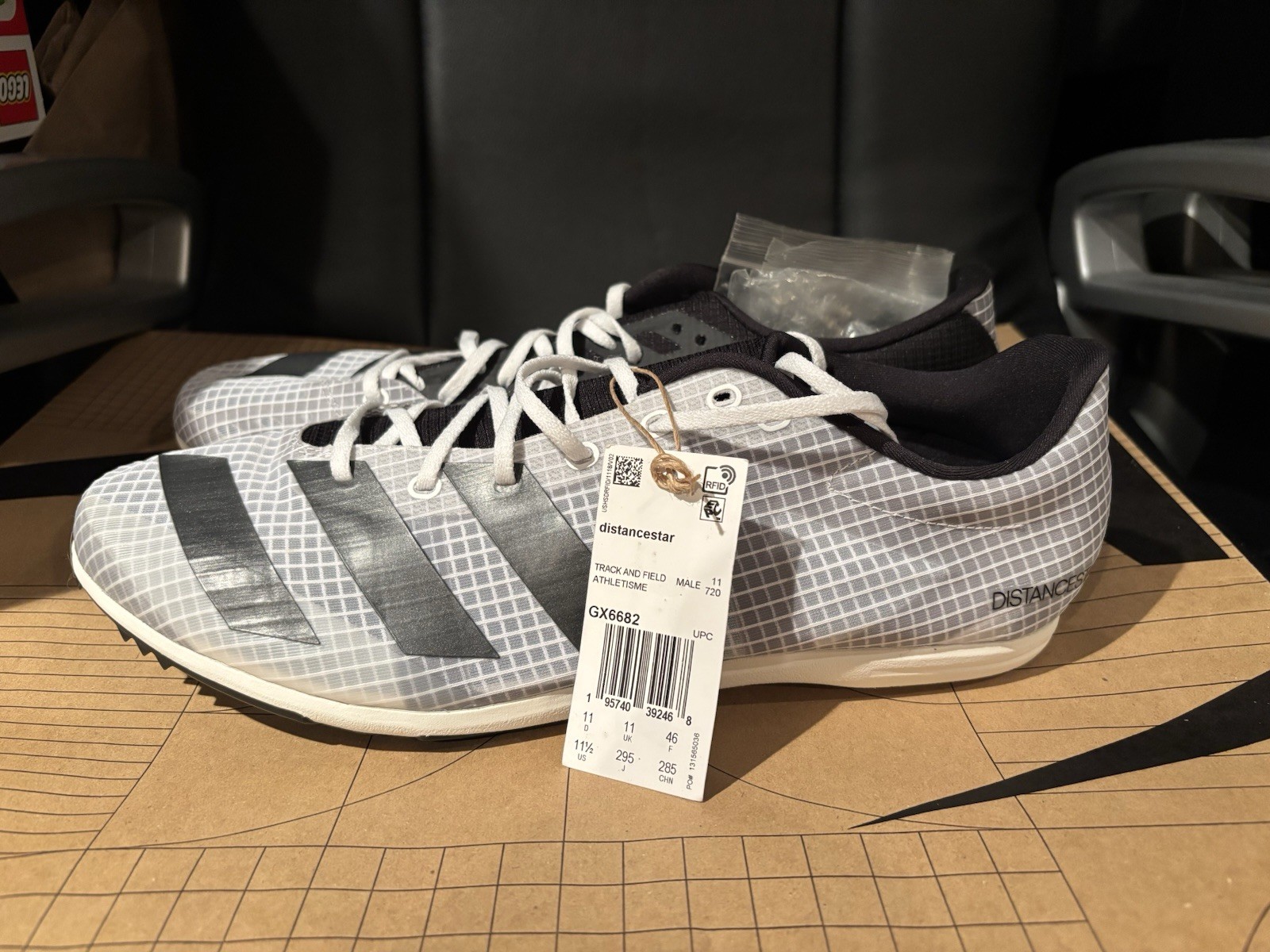 Adidas Men's Distancestar Track & Field Shoes Size 11.5 GX6682 White Black New