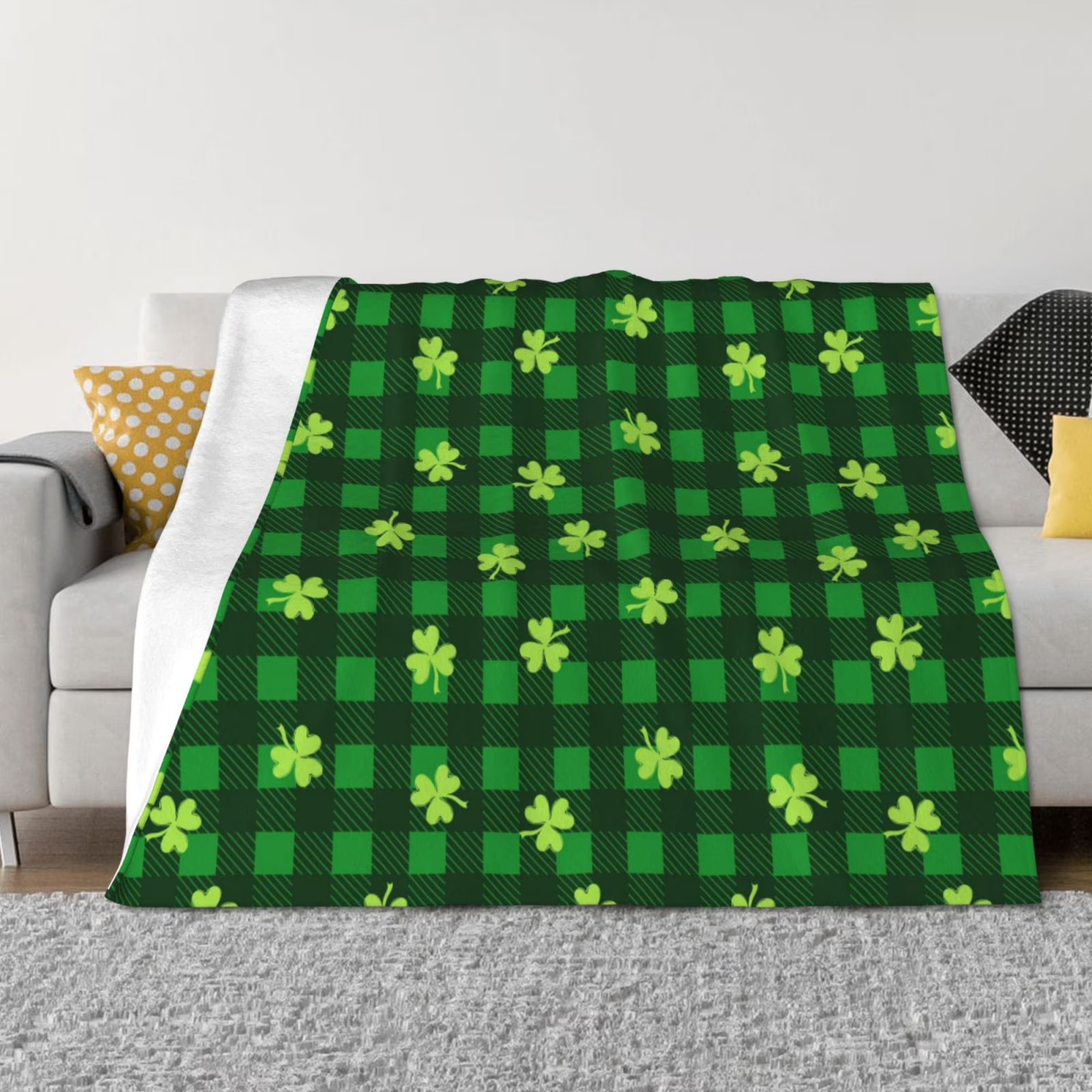 Happy St Patrick's Day Pattern Fleece Throw Blanket Soft Cozy Irish Gift