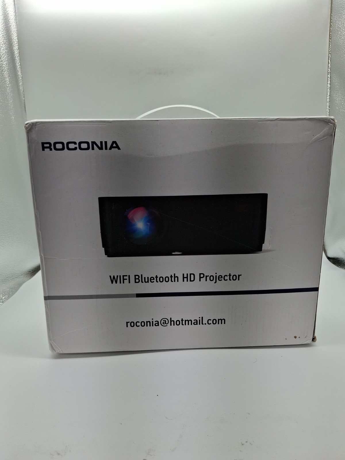 Roconia WIFI Q6 Bluetooth HD Projector New (B11)