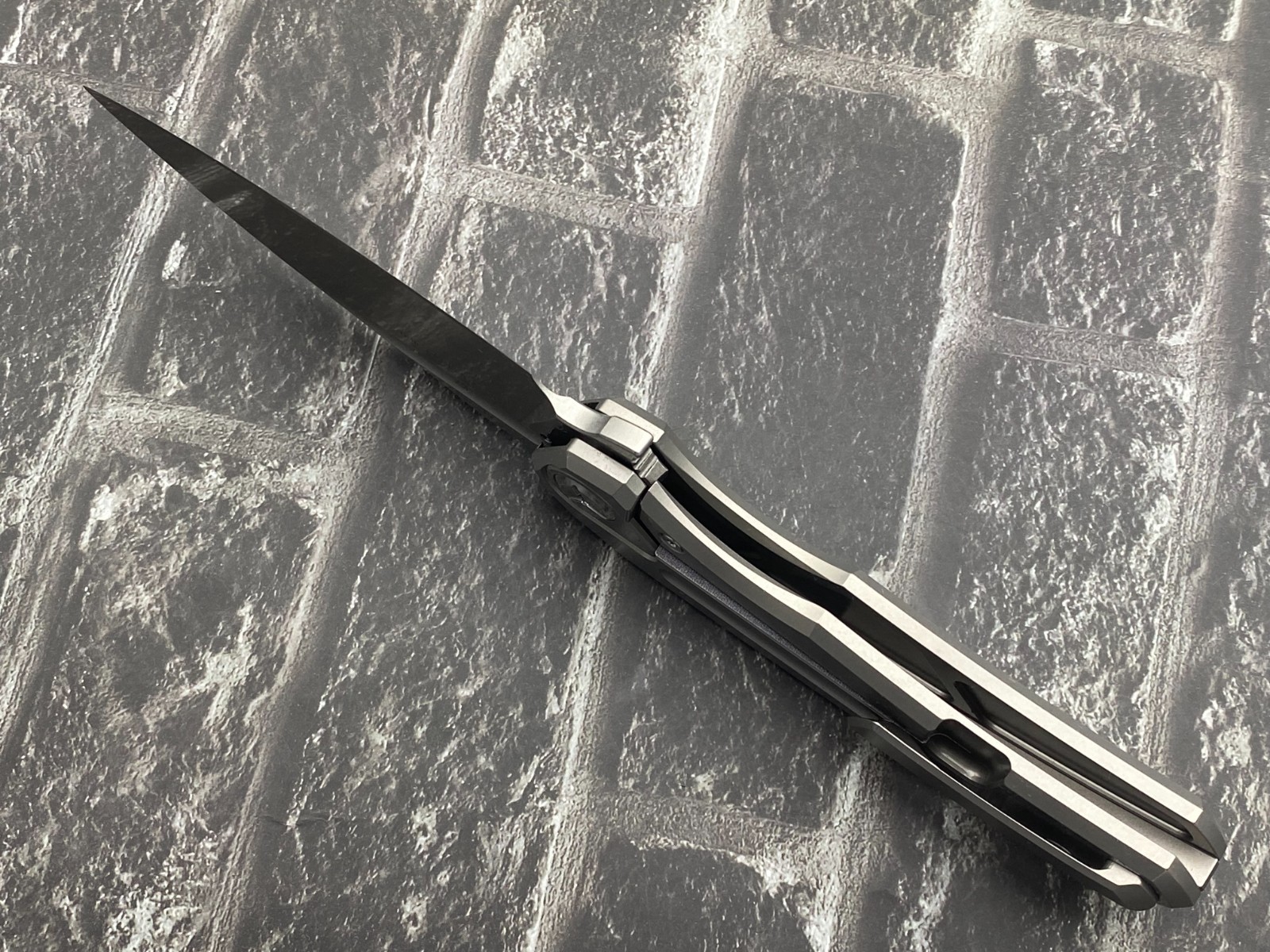 Twosun TS220-M390-SW Folding Knife M390 Titanium Handle Fast Open Pocket Knife