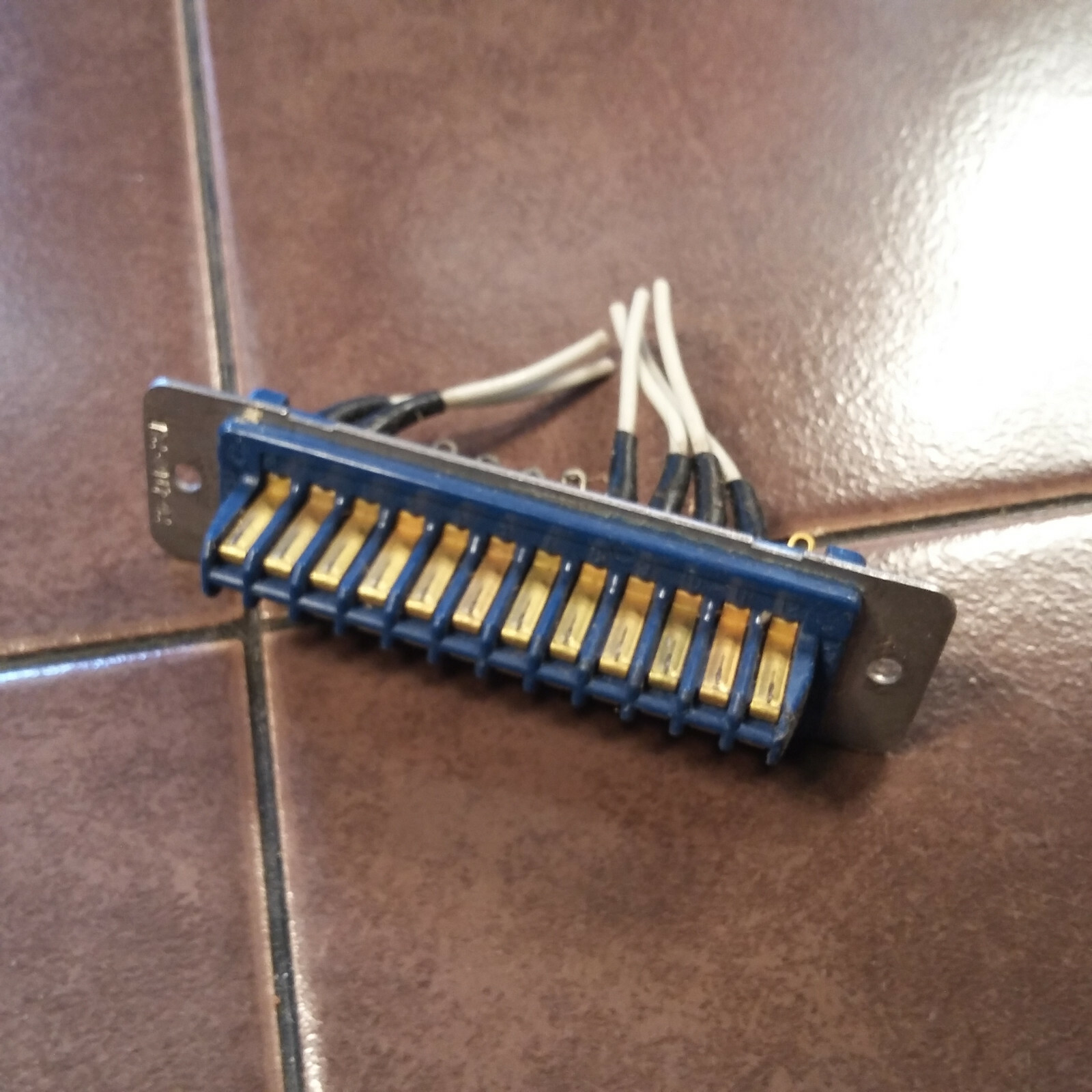 26-4100-24P Rectangular Power Connector, 24 Contacts