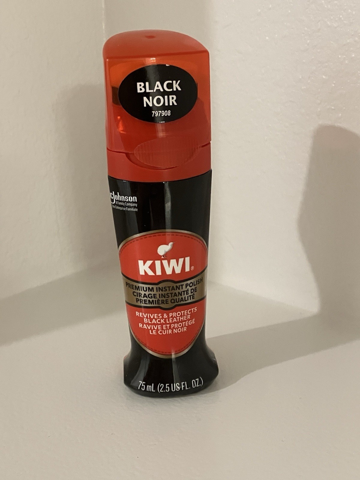 Kiwi Black Premium Instant Shoe Polish 2.5oz Revives & Protects Leather