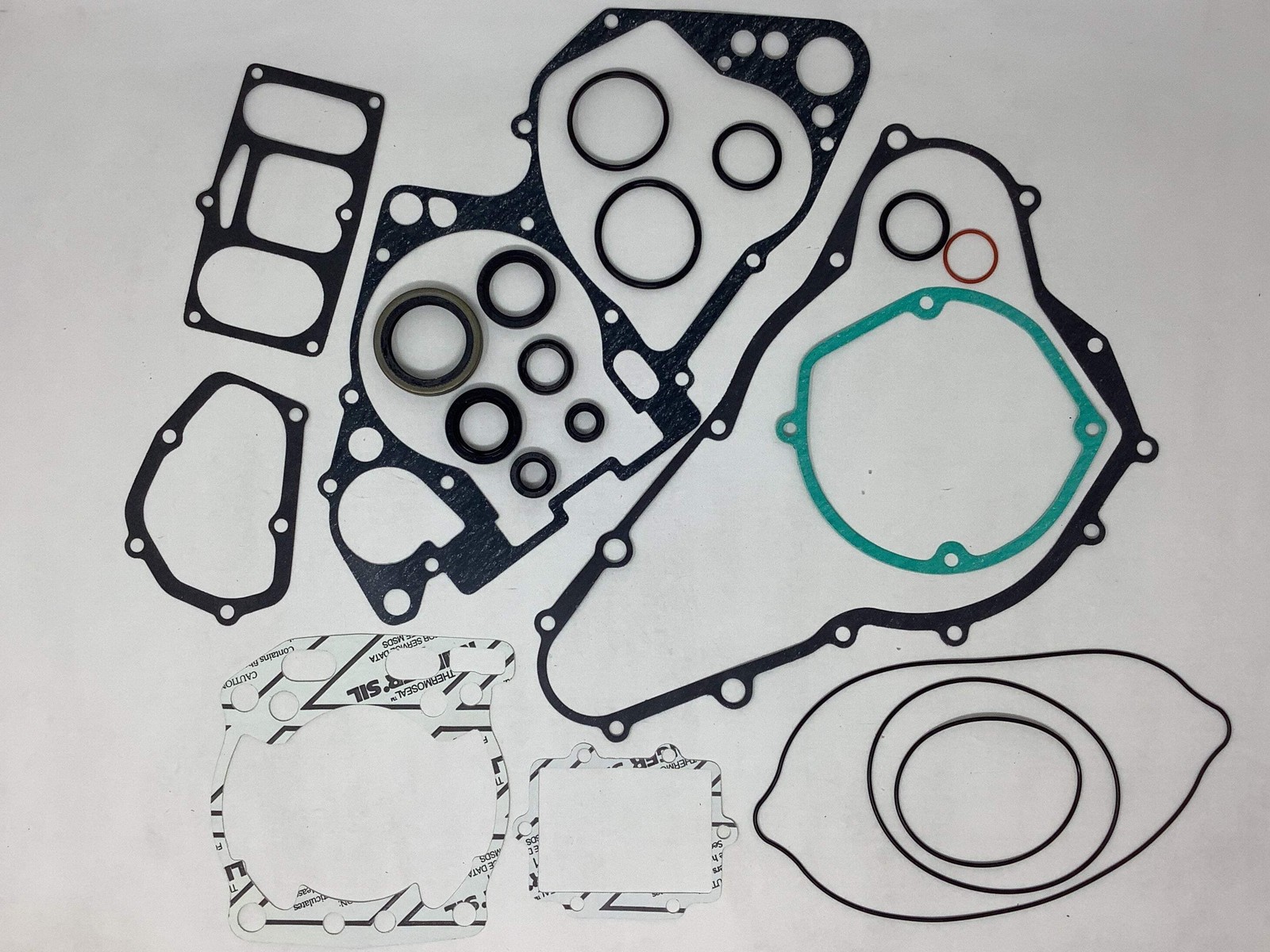 ‘96-‘98 Suzuki RM250 Complete Gasket Set With Seals, 811580