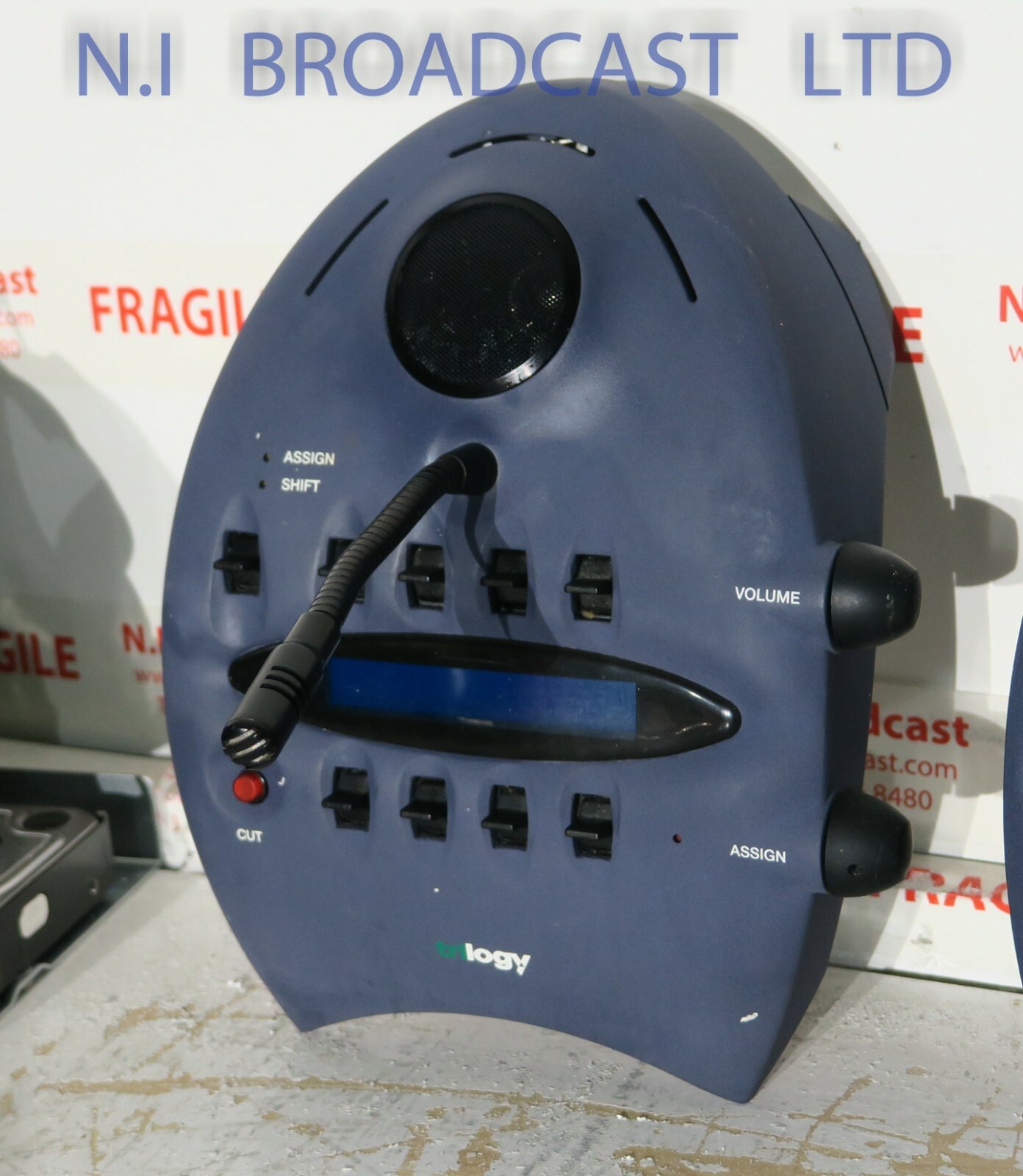 1x  Trilogy Mercury intercom talkback panel  fully working Model 700-41-00 