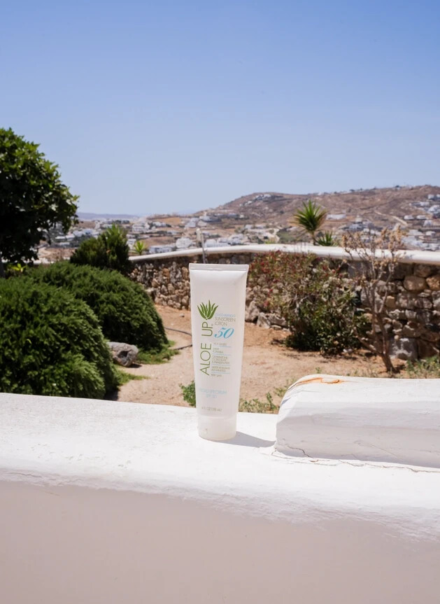 Aloe Up White Collection Coco Mango SPF 50 Sunscreen Lotion