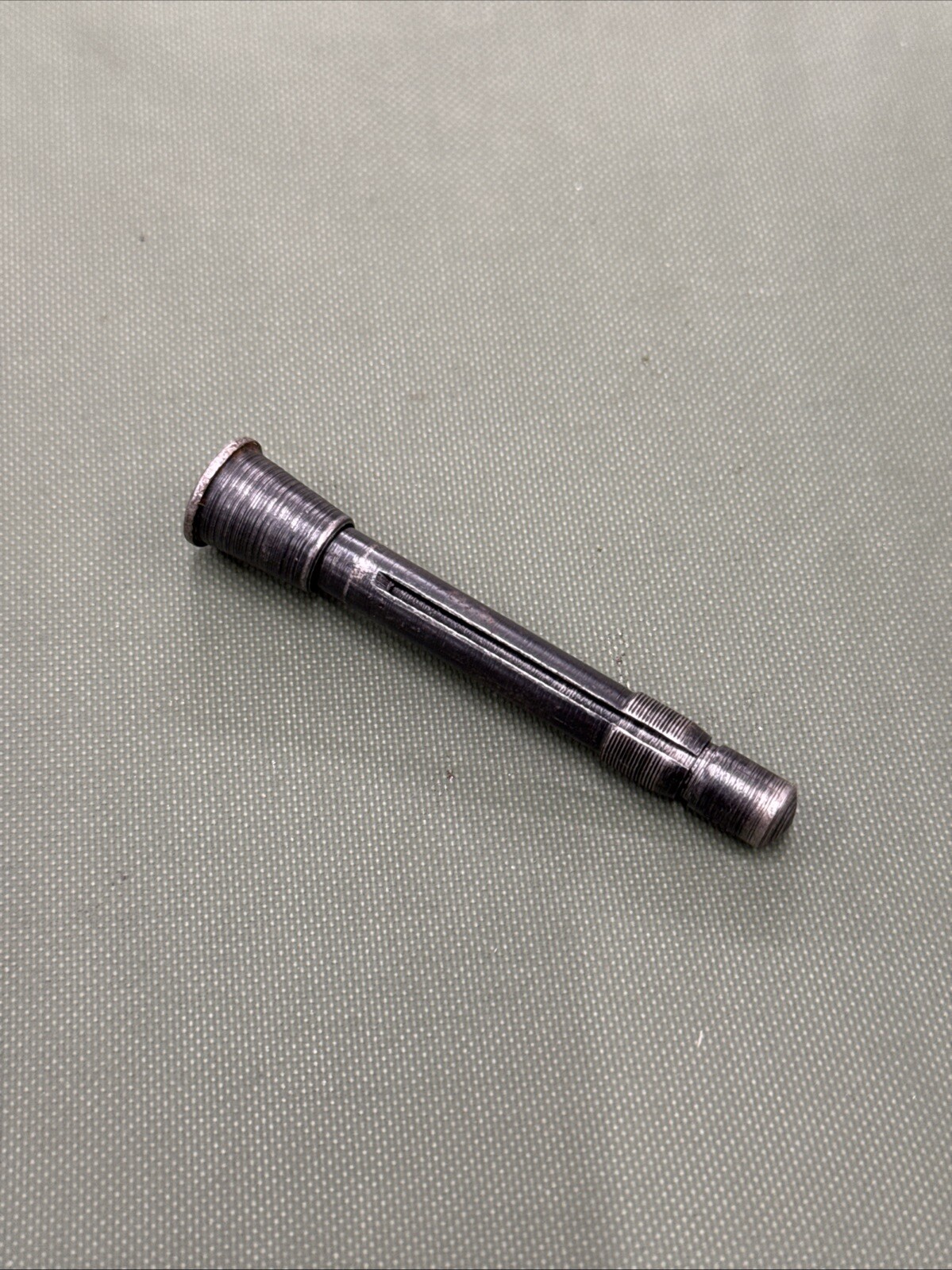(EB40) Lee Enfield 303 Burst Case Extractor