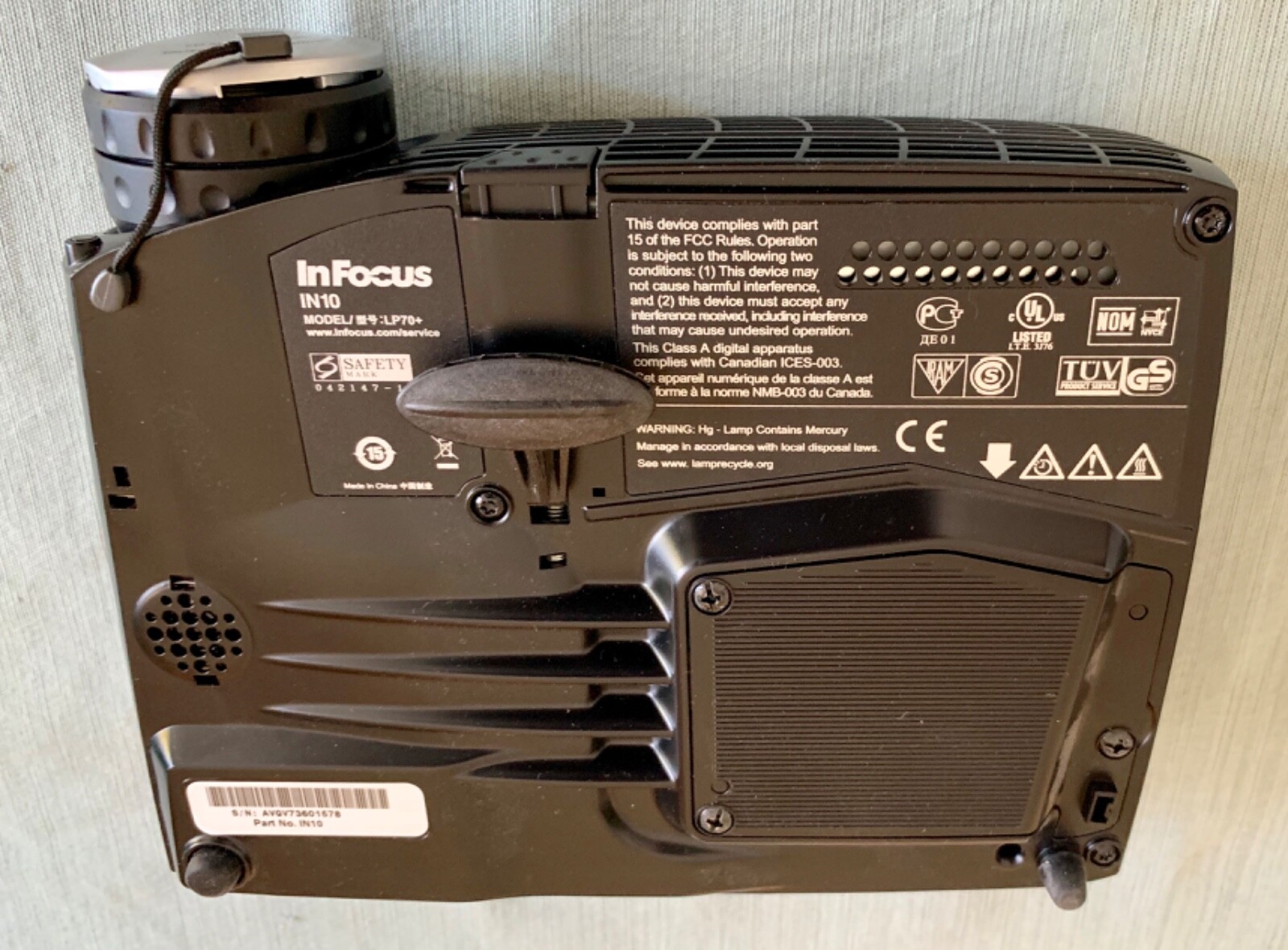 InFocus IN10 Portable DLP Projector LP-70