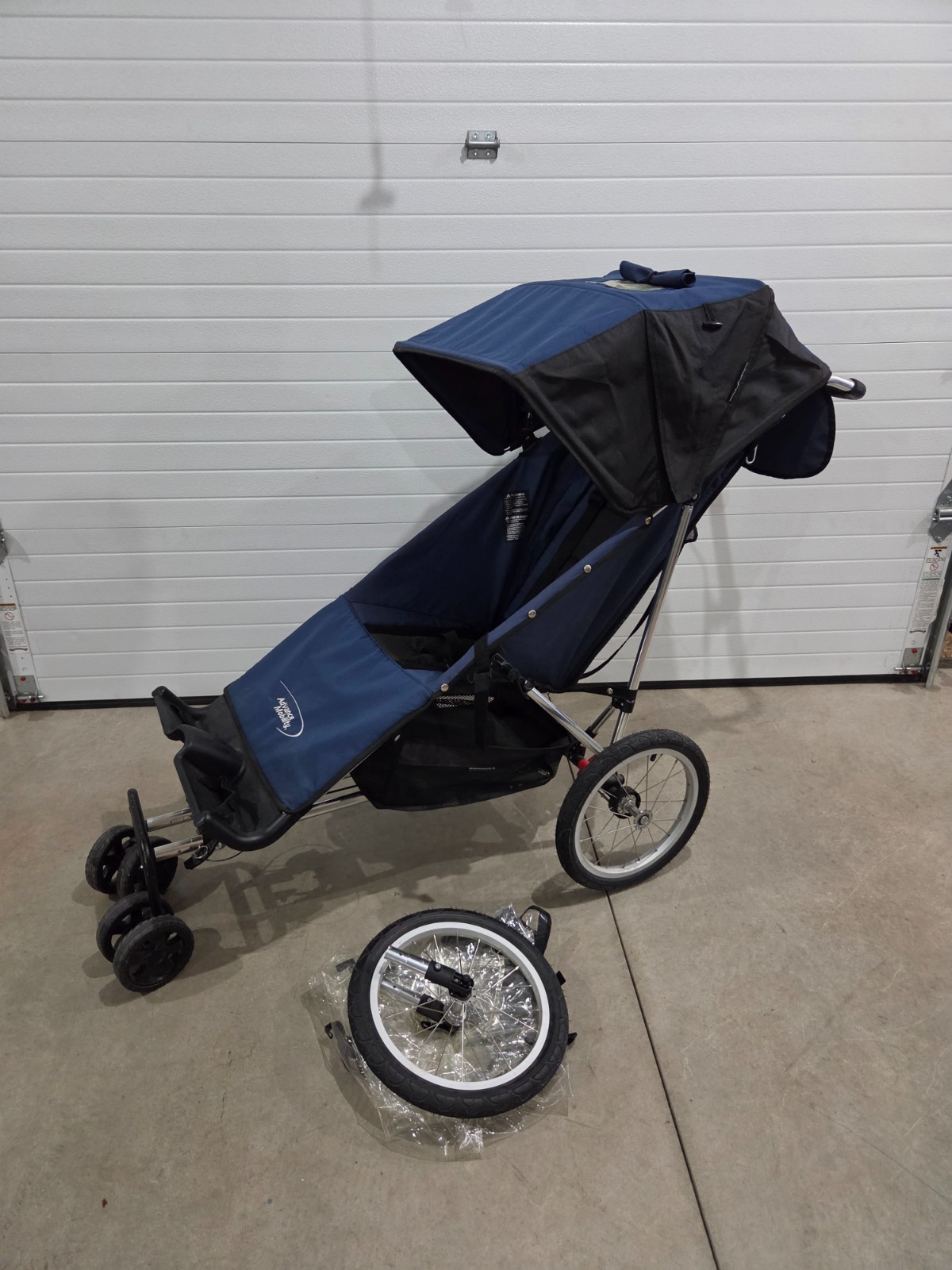 Baby Jogger Advance Mobility Freedom Push Chair (Navy)  USED SN-200 Navy
