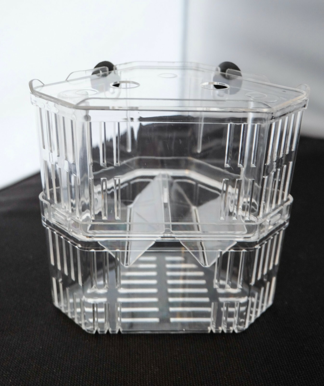 Aquarium Fish Tank Breeding Breeder Rearing Box Hatchery Isolation Case, Medium