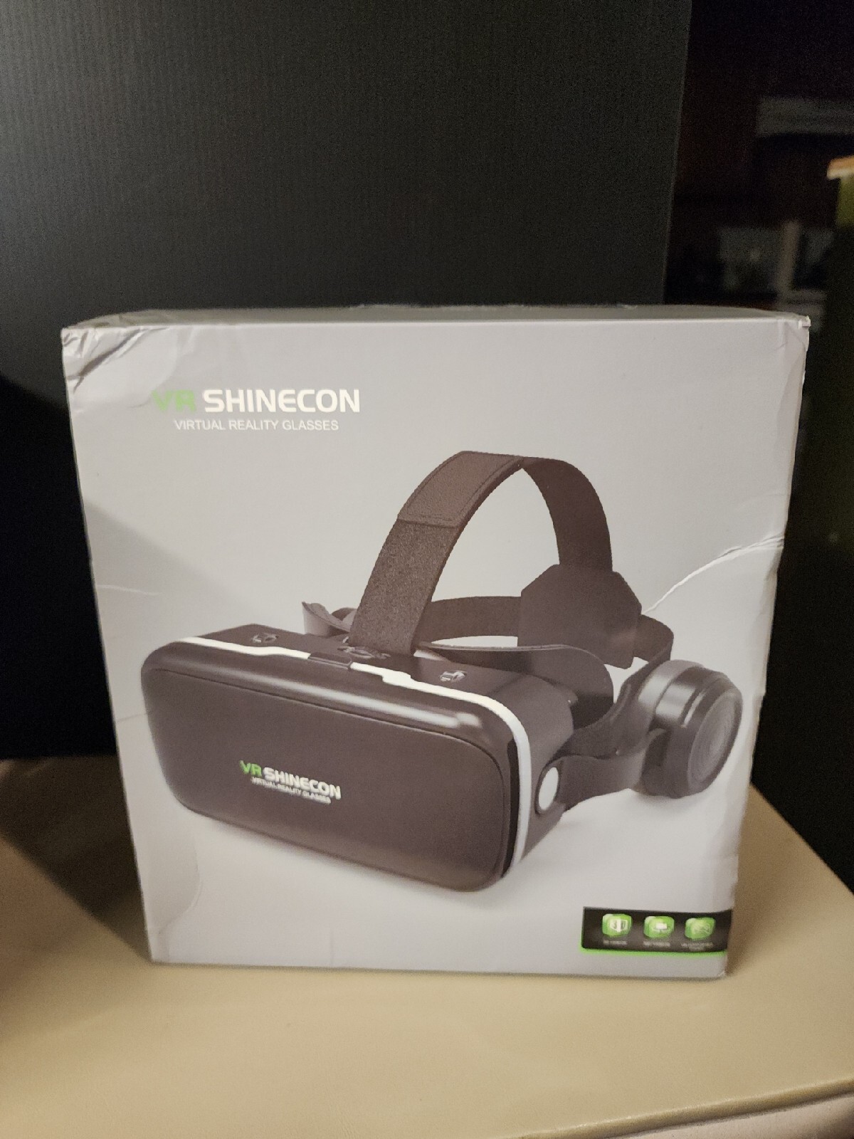 VR SHINECON Virtual Reality Glasses 3D Headset (In Great Condition)