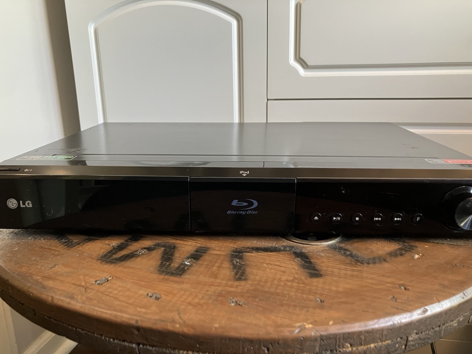 LG LHB335 Network Blu-ray Home Theater System Receiver HDMI Bluetooth No Remote