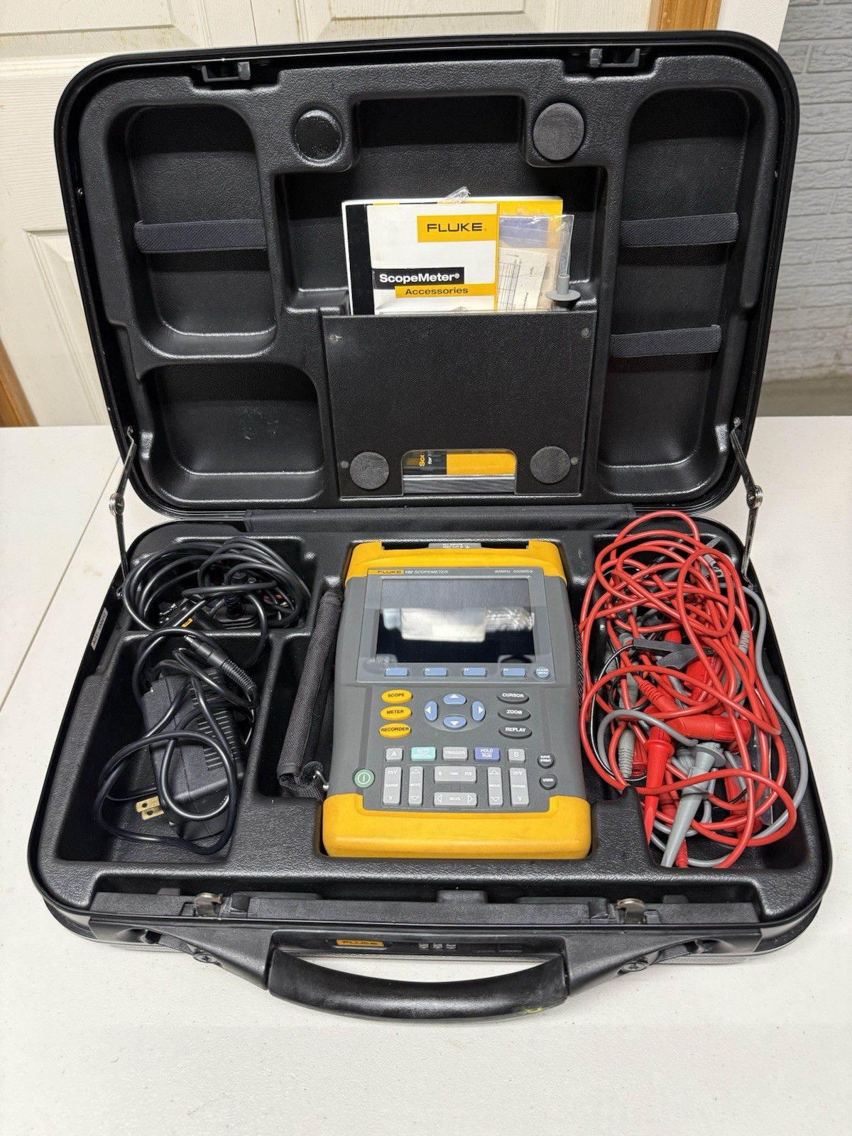 ☄️Fluke 192 Scopemeter Handheld Oscilloscope 60MHz 500ms/S Travel Kit W Extras