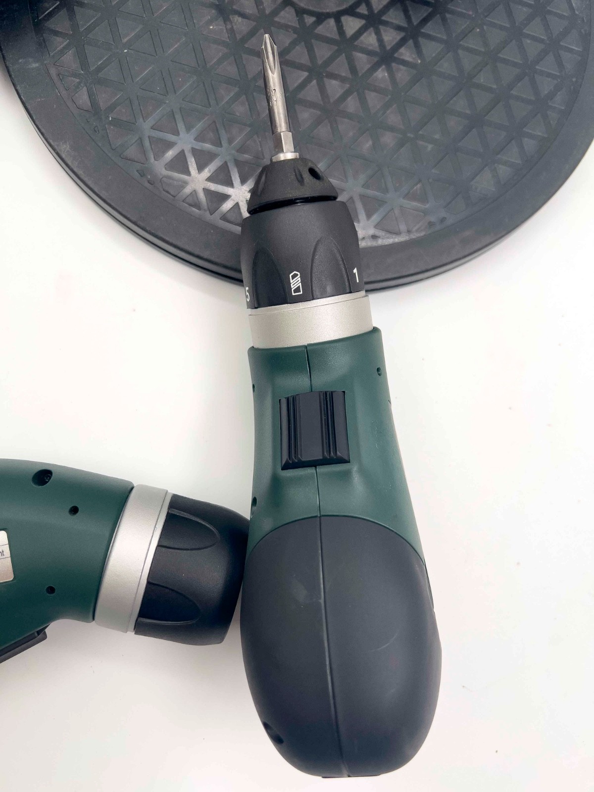 Metabo 06-02410-6 4.6v driver & flashlight