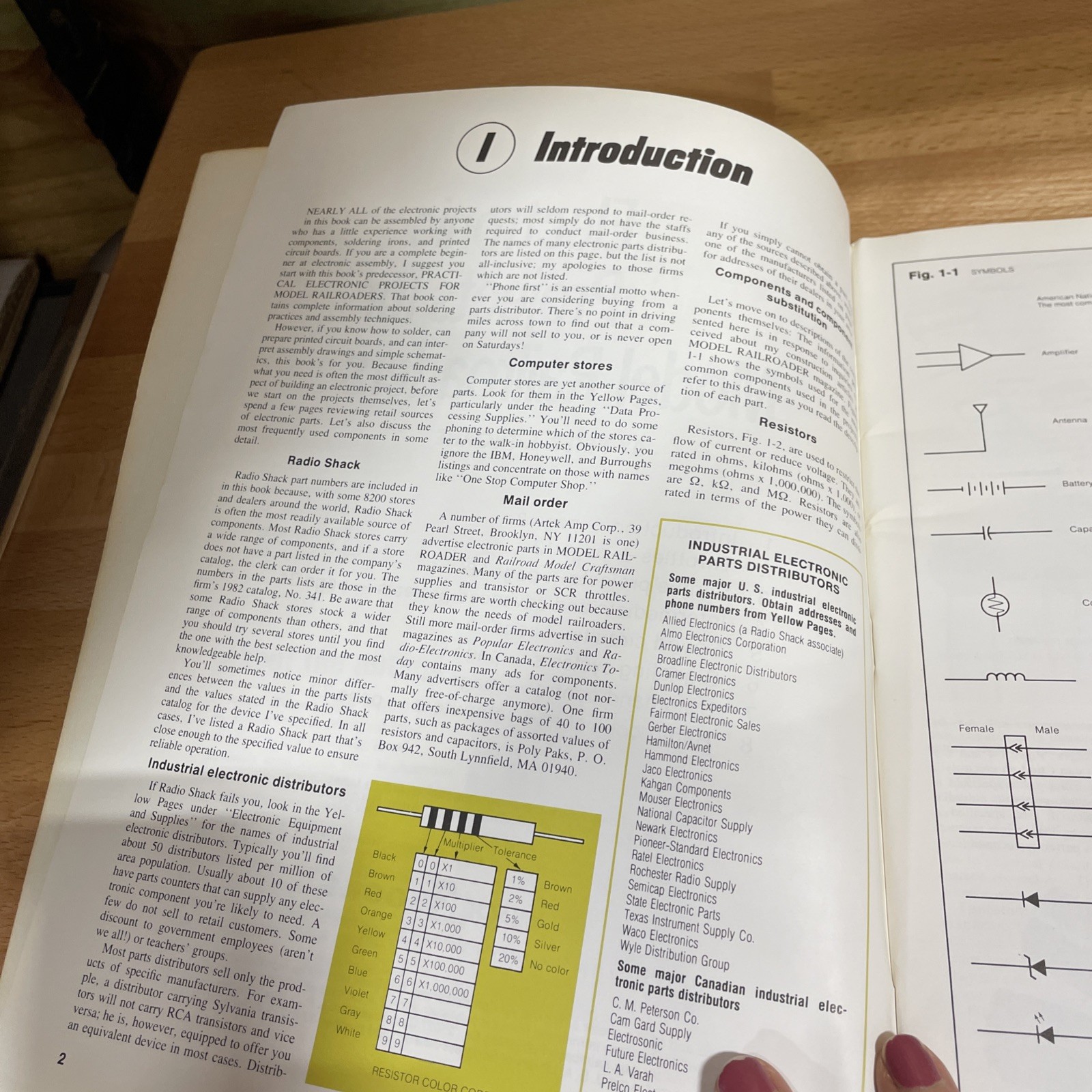 Electronic Projects for Model Railroaders by Peter J. Thorne Revised Edition