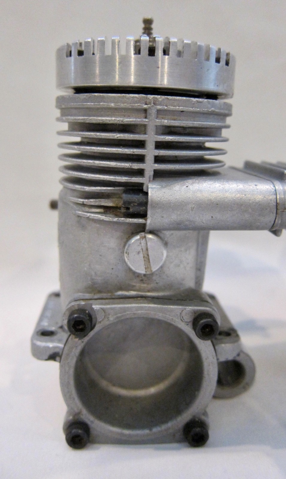 K&B 61 R/C Model Airplane Engine with Muffler