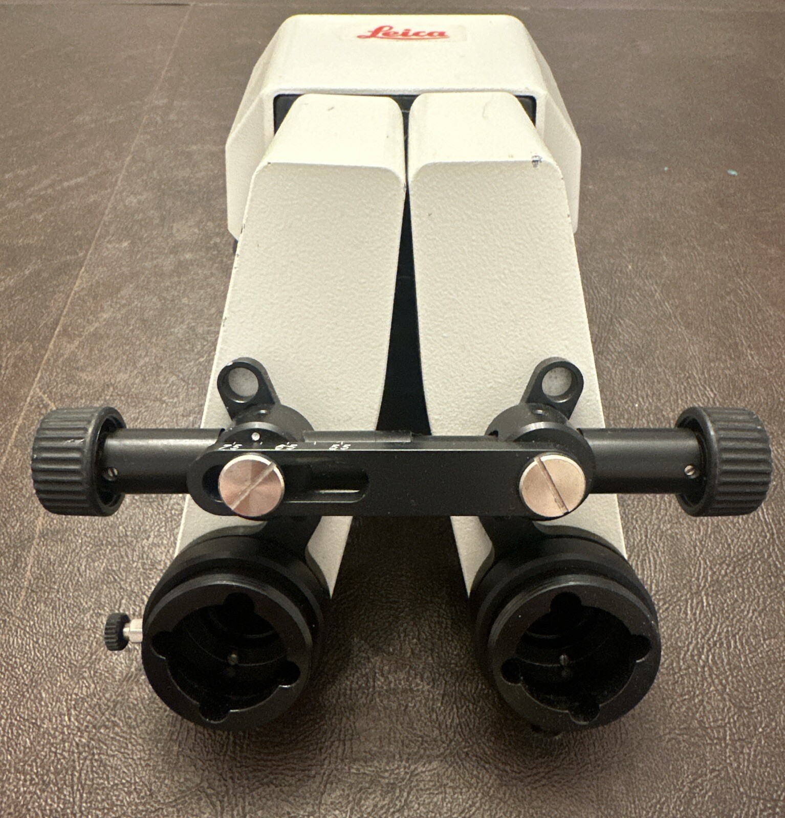 Leica 10°-50° UltraLow I  Binocular For Surgical Microscope 10446575