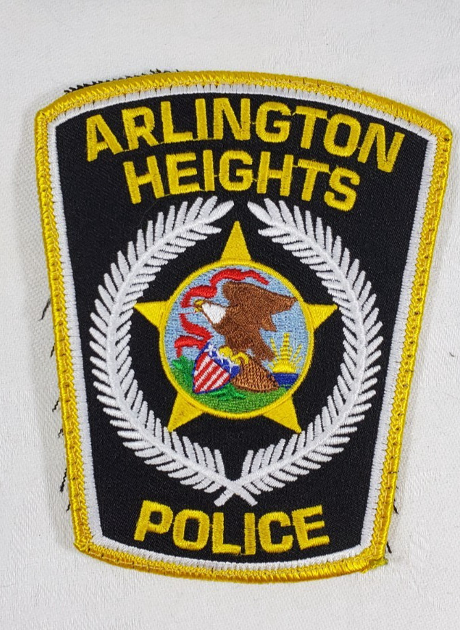 ARLINGTON HEIGHTS, IL. ILLINOIS POLICE SHOULDER PATCH - TAKEN OFF UNIFORM