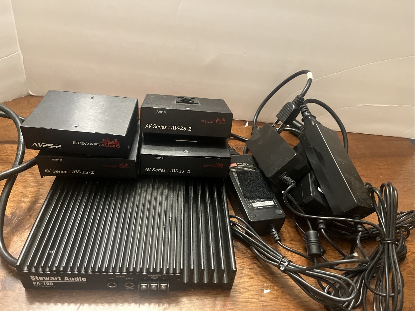 Stewart Audio Amplifier Power PA-100 200 Watt With Four AV25-2 Compact Amps