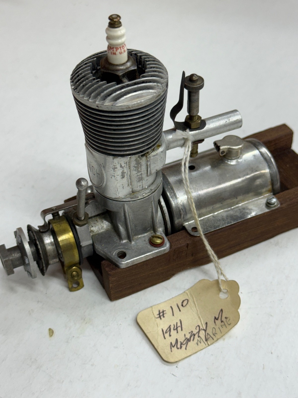 BUNCH SPEEDWAY MODEL  AIRPLANE ENGINETETHER CAR / MARINE BOAT ENGINE 1940 ERA