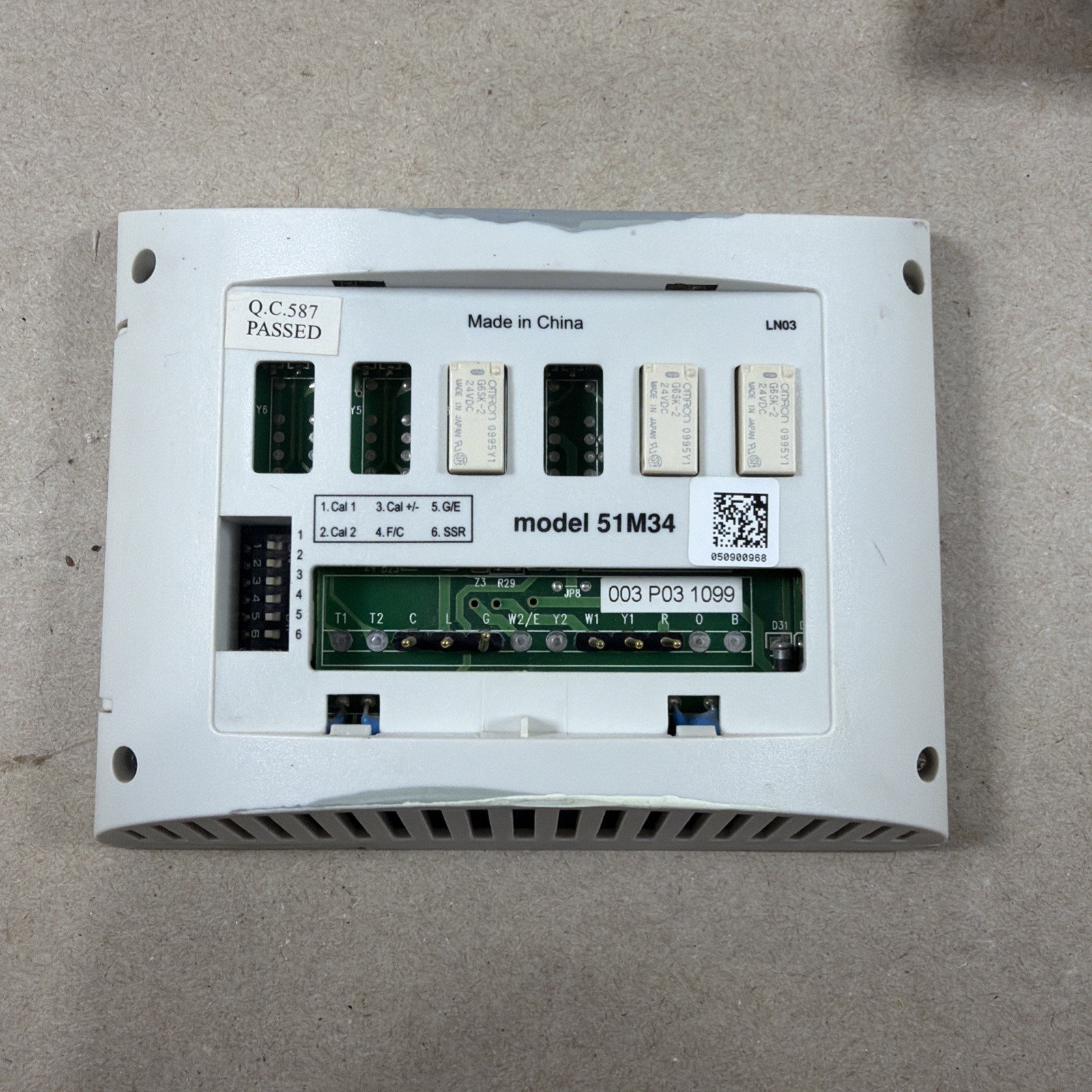 TESTED🔥. QTY - 3 Lennox Thermostats 51M34