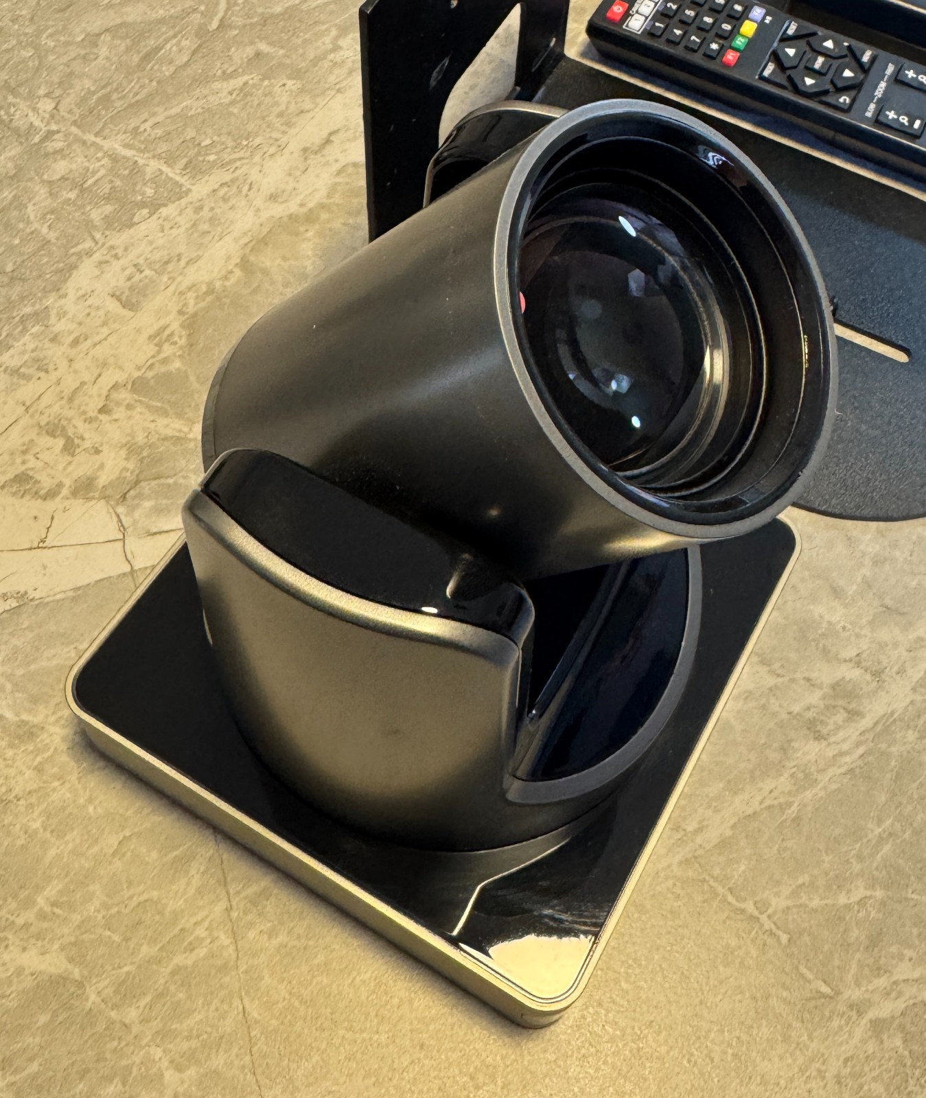 ClearOne UNITE 150 + CHAT 170 + Wall Mount - Teams Zoom Video Conference Bundle