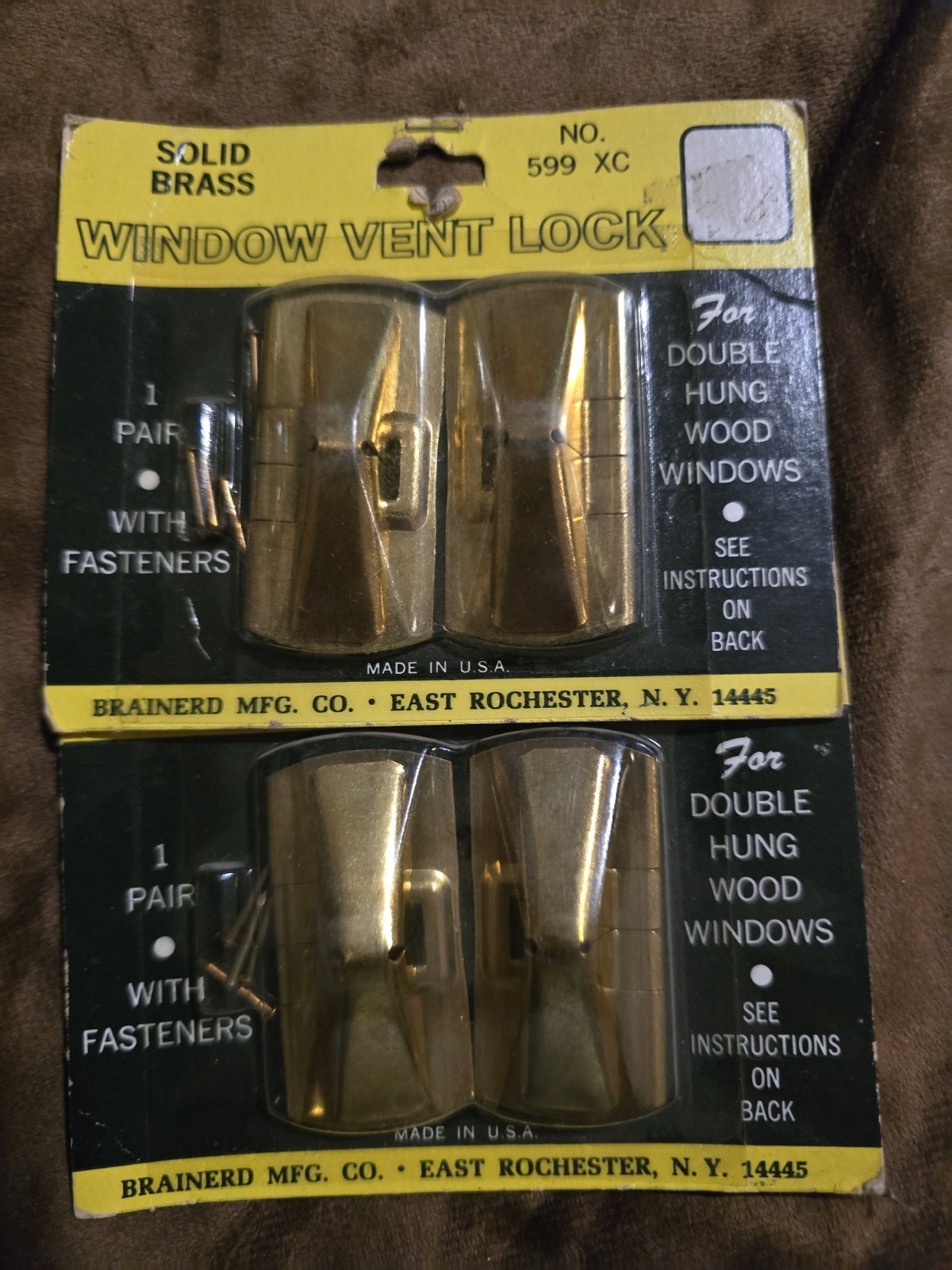 Brainerd Brass Double Hung Window Vent Lock Door USA - Orig Pkg -  No.599XC