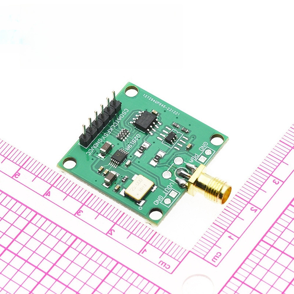 Compact AD9833 Signal Generator Module 32mm x 32mm for Space Limited Use