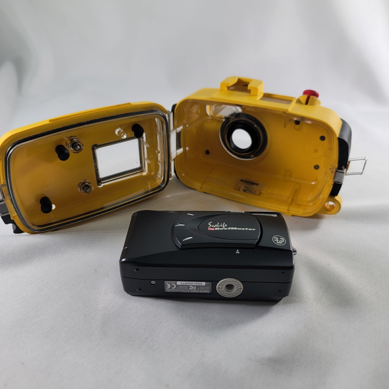 SEALIFE SPORTDIVER SL14101 LAND & SEA UNDERWATER SCUBA CAMERA W/HEAVY DUTY COVER