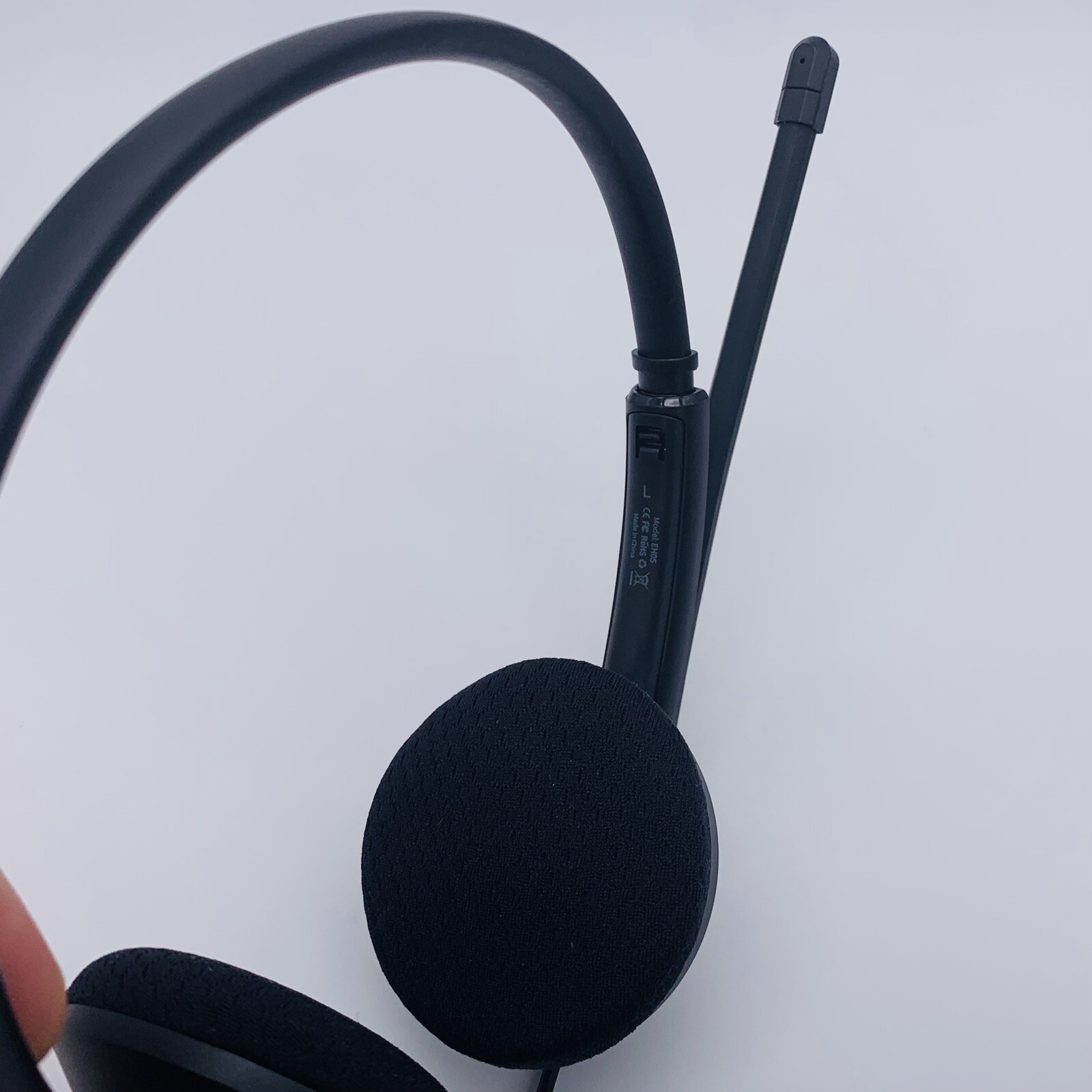 Awatrue Computer Headset EH05 with Microphone Wired 3.5mm Jack Black - Open Box